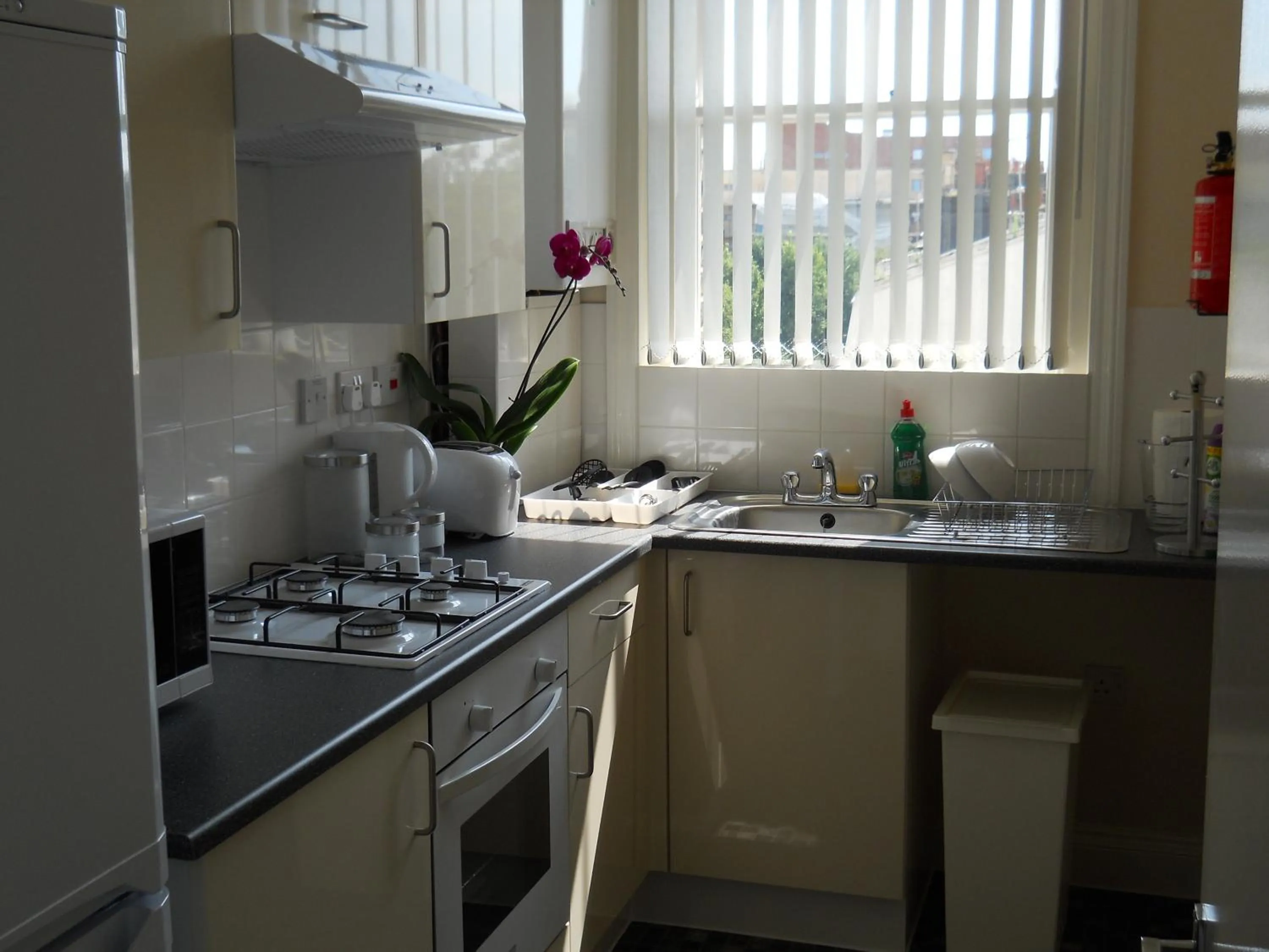 Kitchen or kitchenette in Citystay Hotel