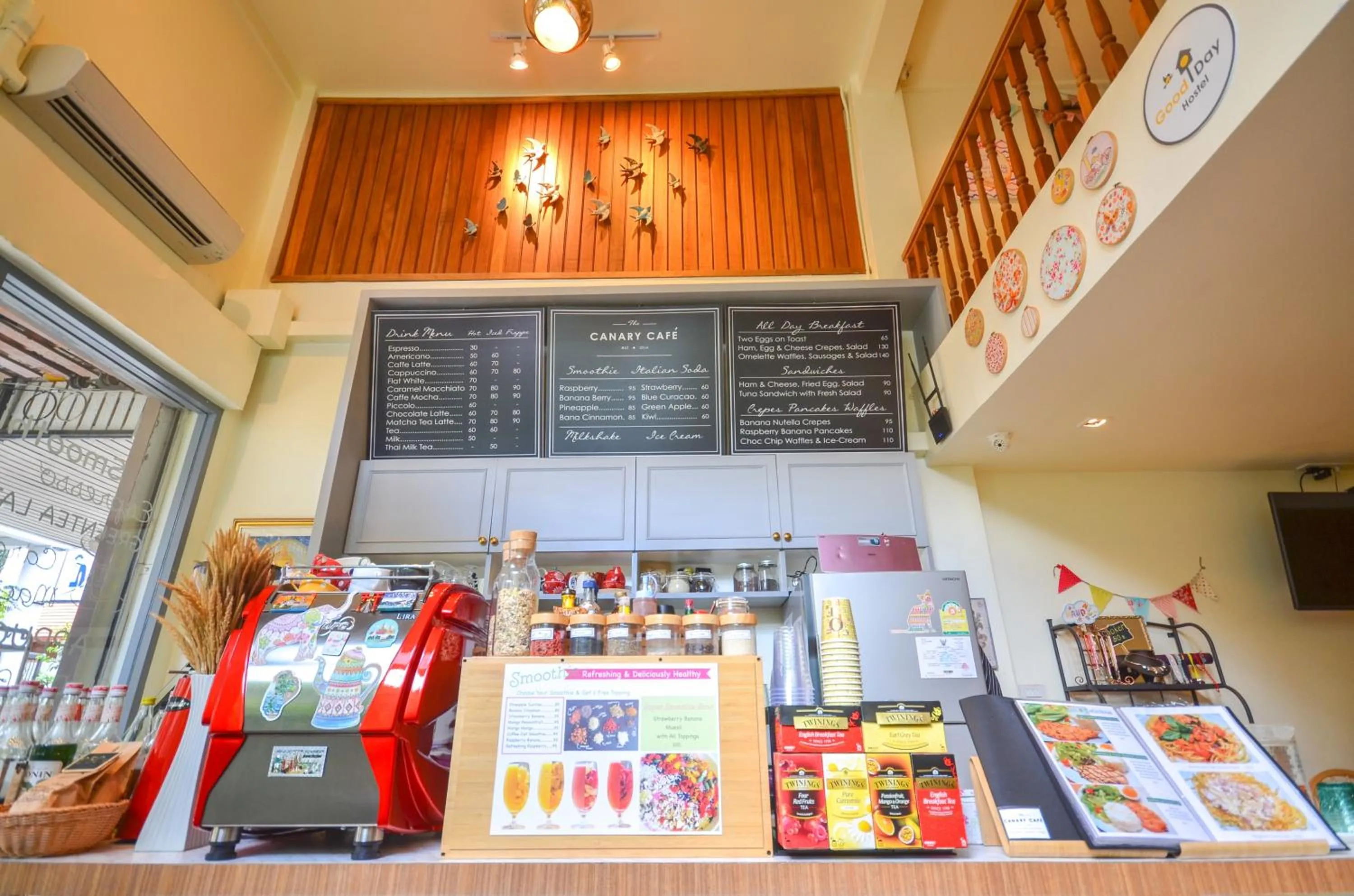 Lounge or bar in Good Day Hostel