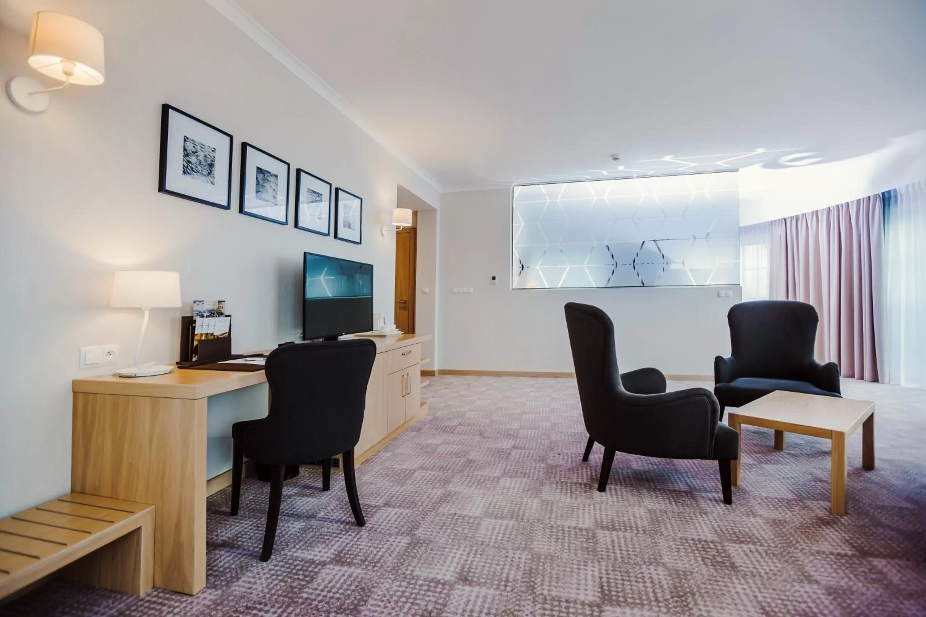 Photo of the whole room, Seating Area in Hotel Sokół Wellness & SPA