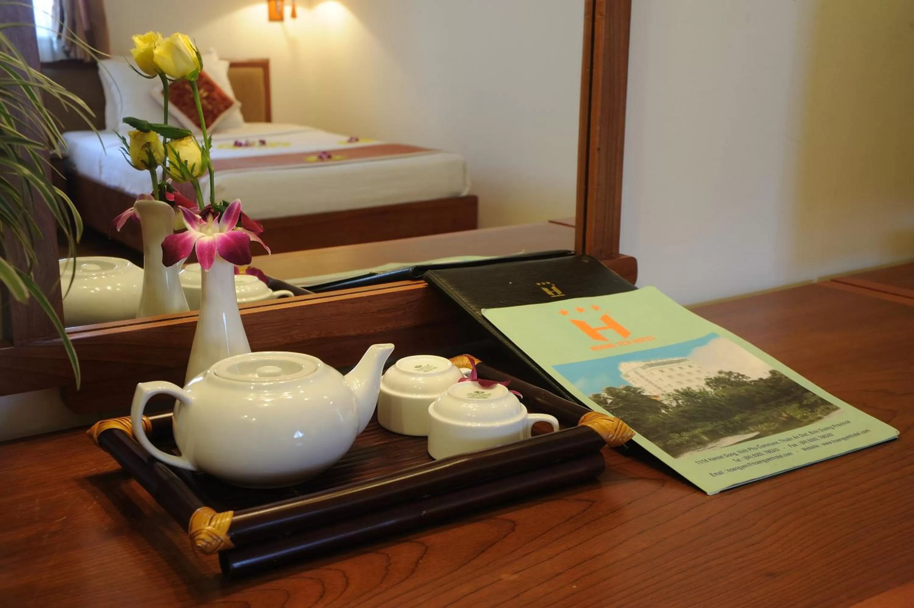 Photo of the whole room, Bed in Hoang Yen Hotel