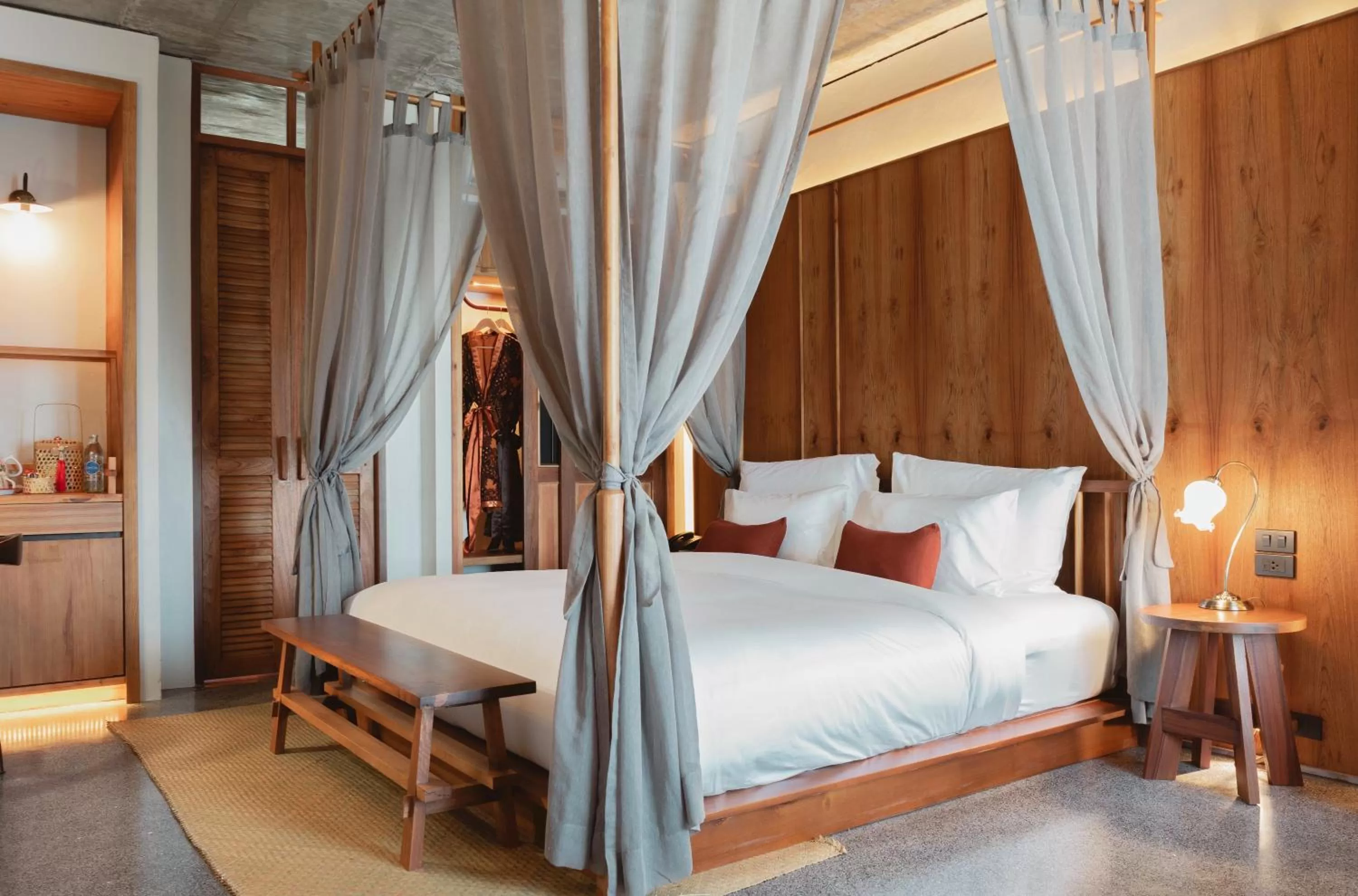 Bed in Hotel Gahn Khao Lak