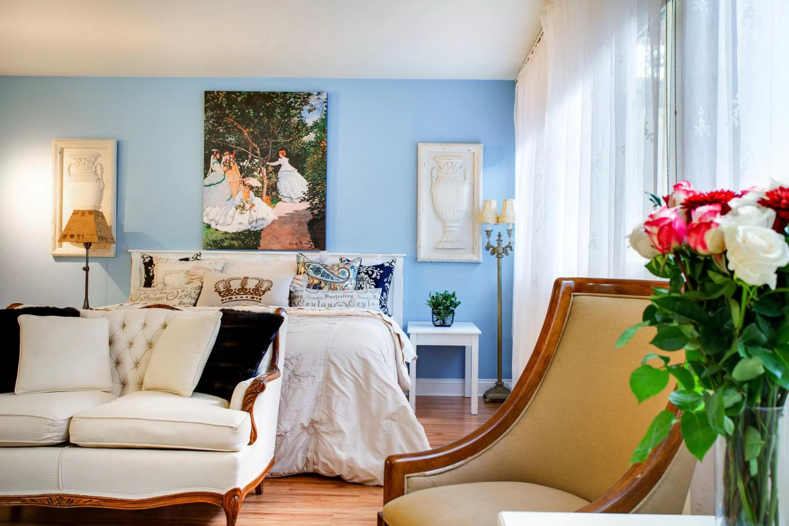 Bed in Stratford Inn