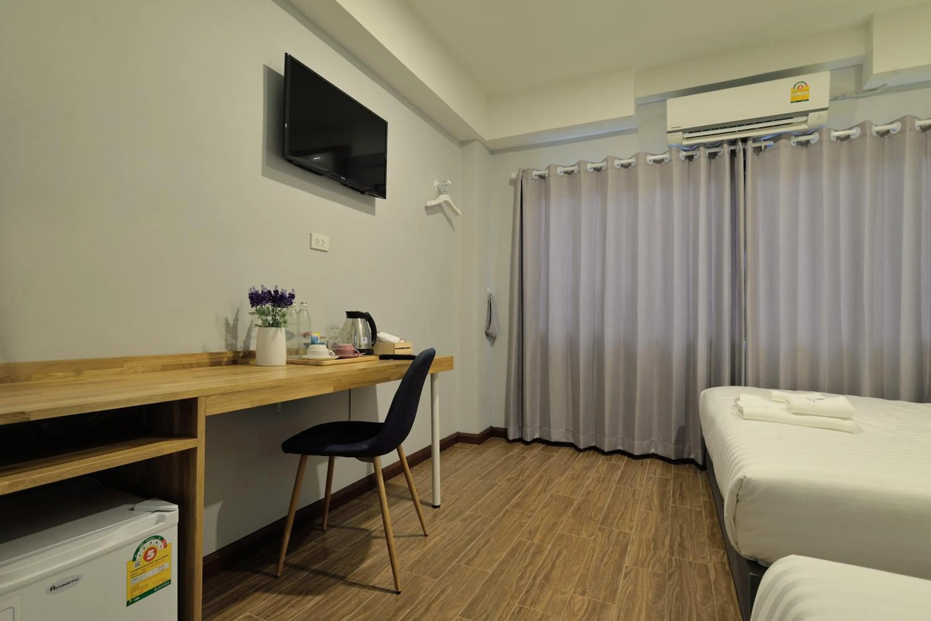 Bedroom, Bed in De Lavender Bangkok Hotel