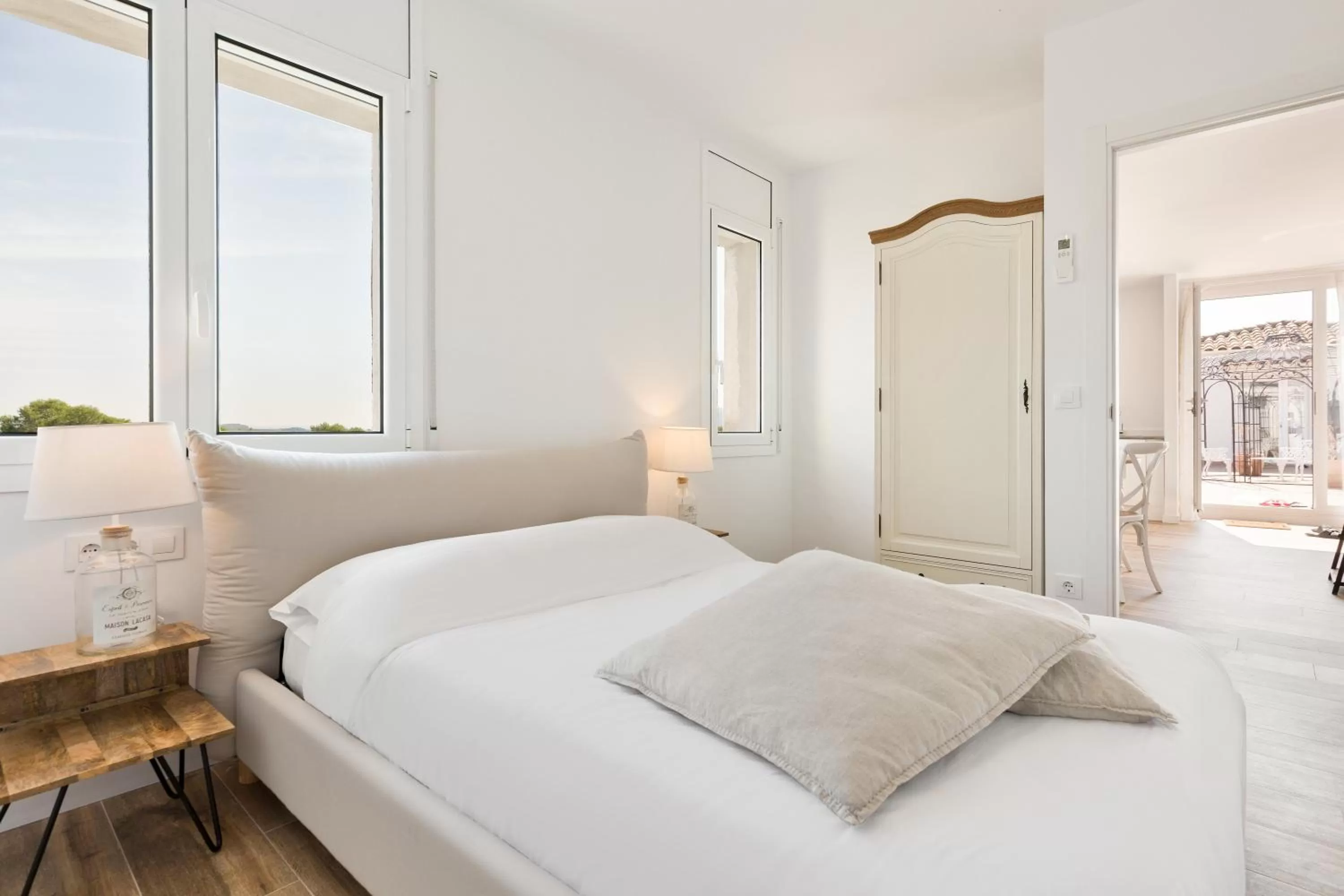 Bed in Masia Can Rovira - ESC1852