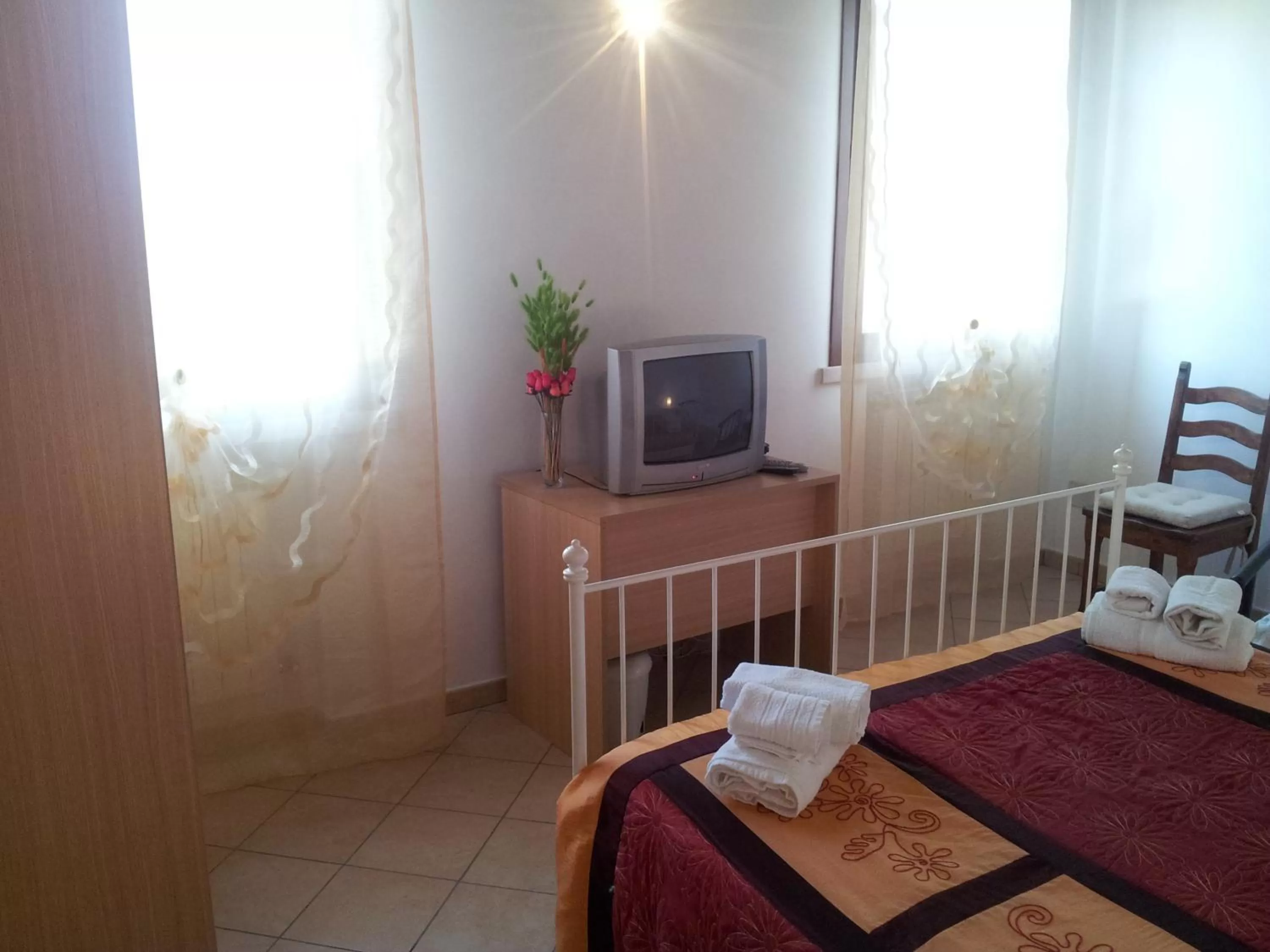 Decorative detail, Bed in BB Parco del Mincio