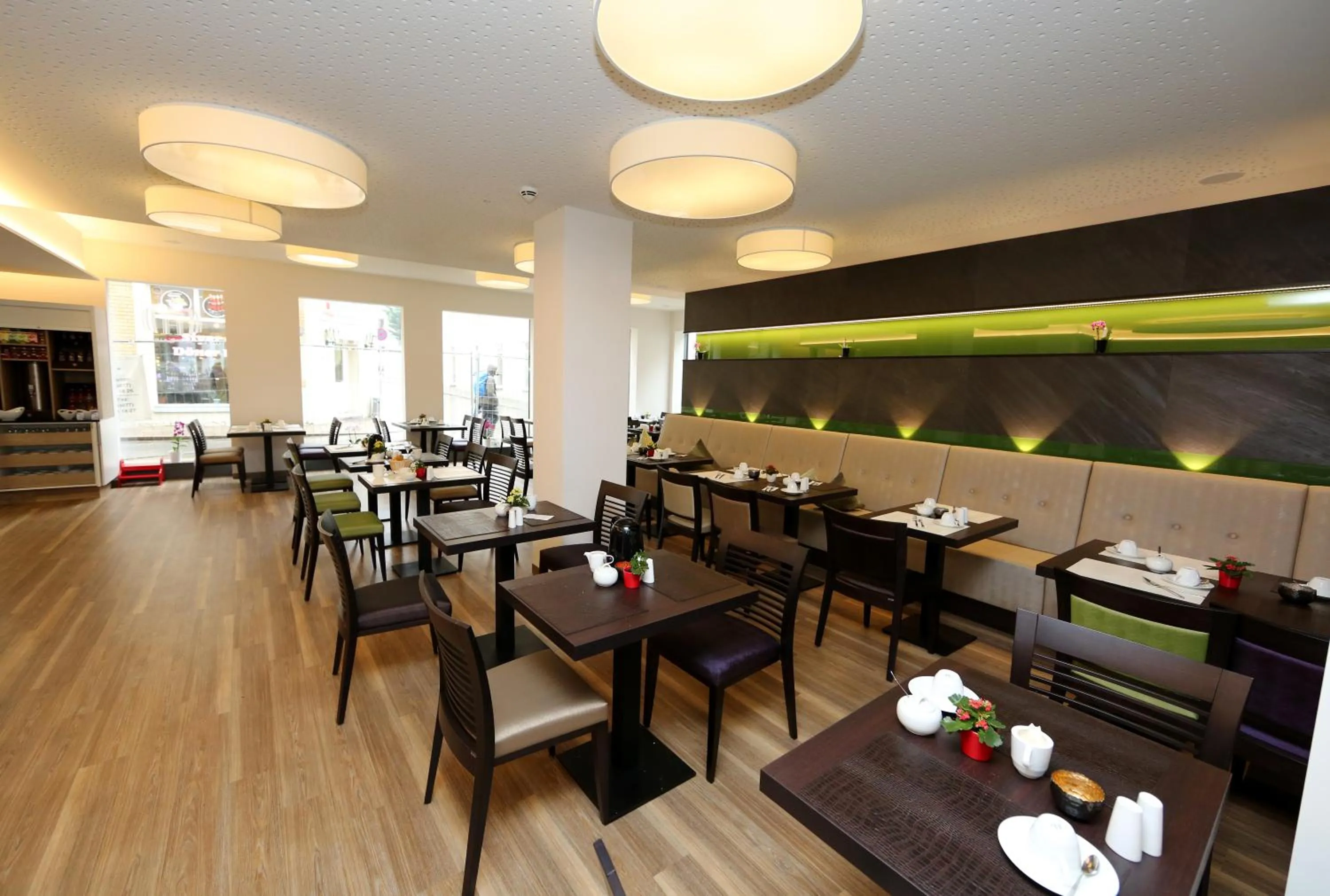 Restaurant/places to eat in Hotel Am Kaisersaal