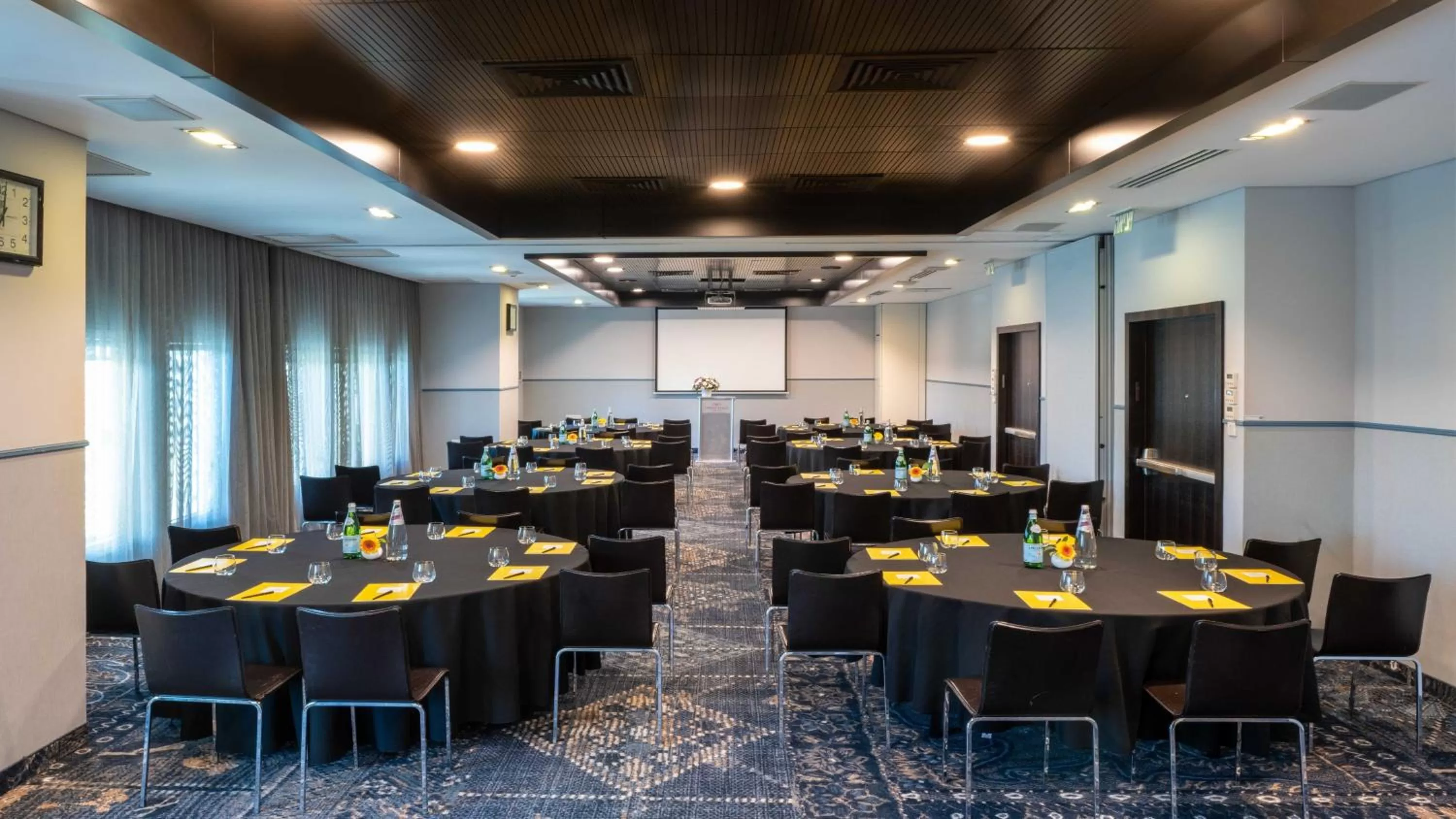 Meeting/conference room in Crowne Plaza Tel Aviv City Center by IHG