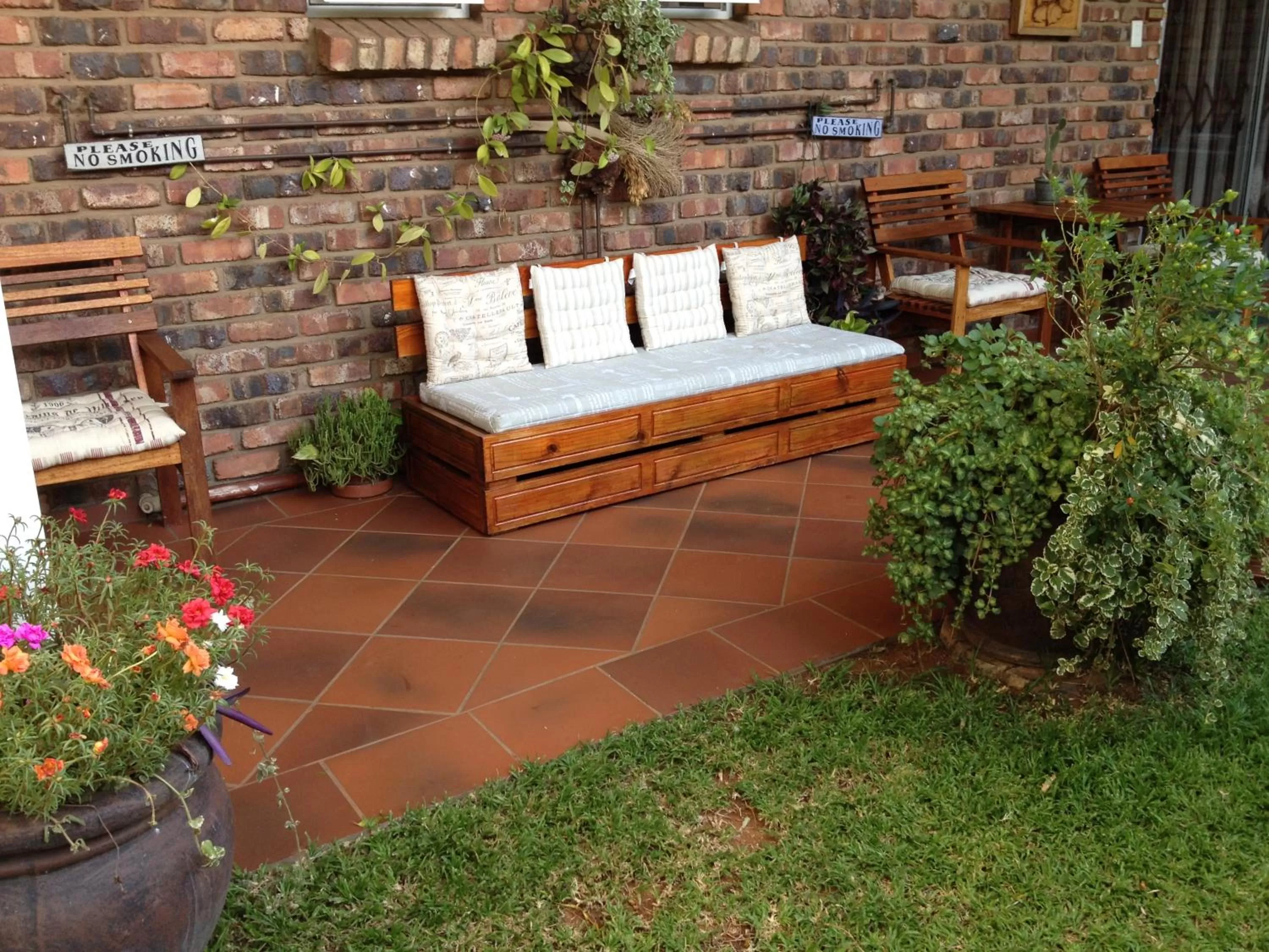 Garden in The Nook B&B