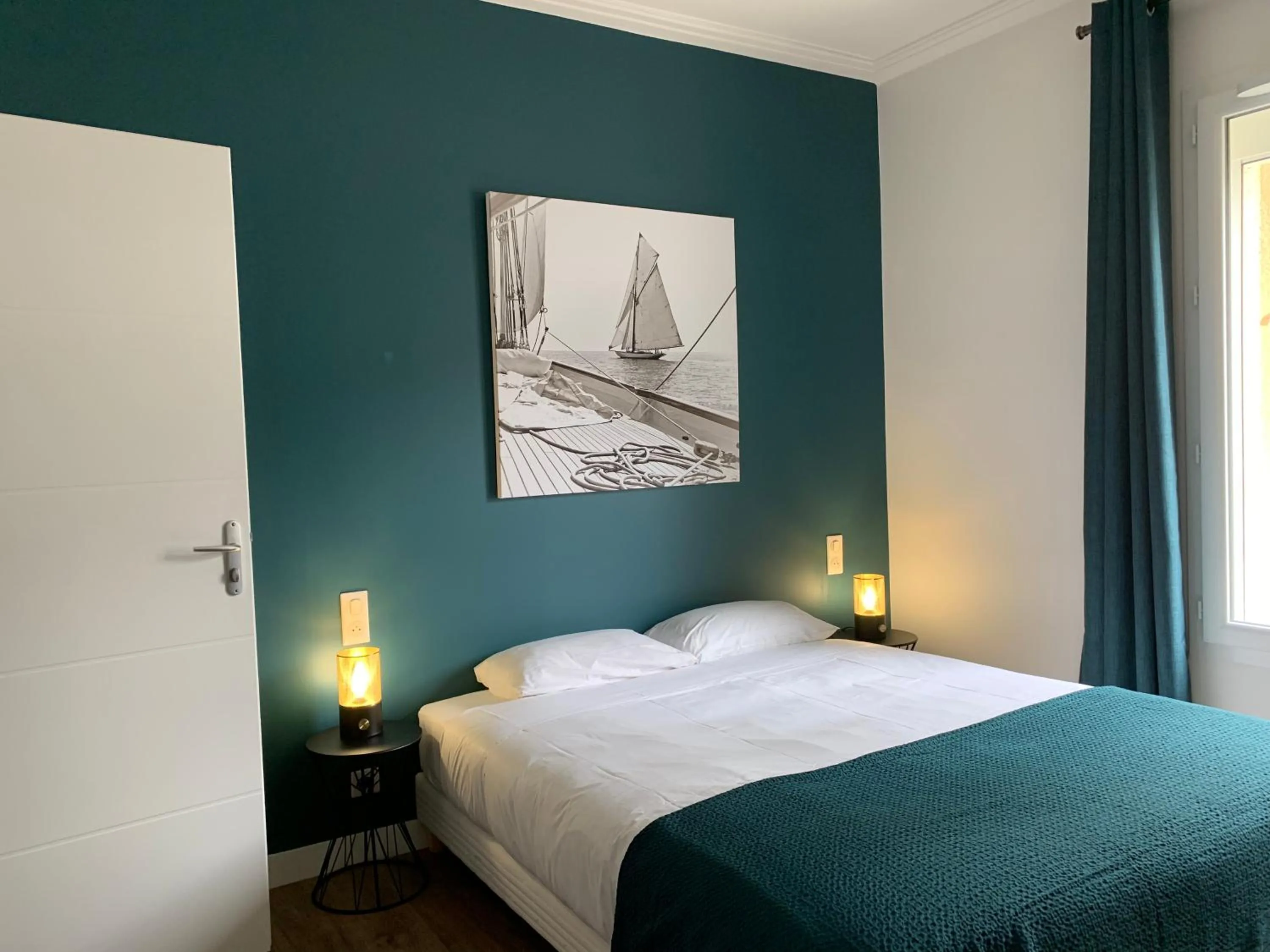 Bed in Brit Hôtel Confort Cléria Lorient Centre