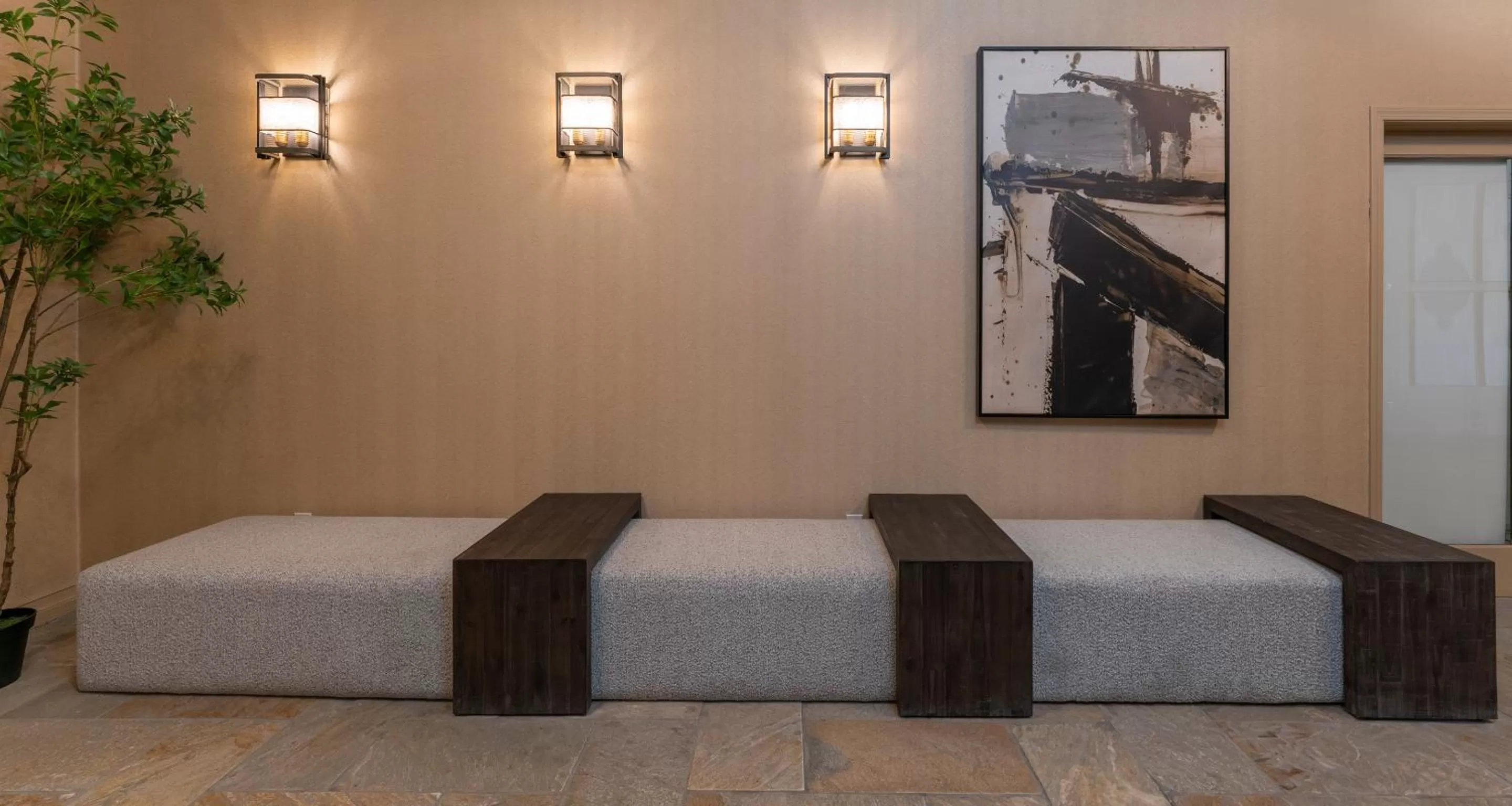 Lobby or reception in Prestige Vernon Hotel