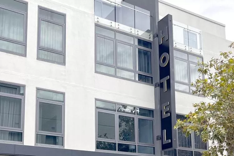 Property building in New Haus by Hougoumont Hotel, former Bannister 22