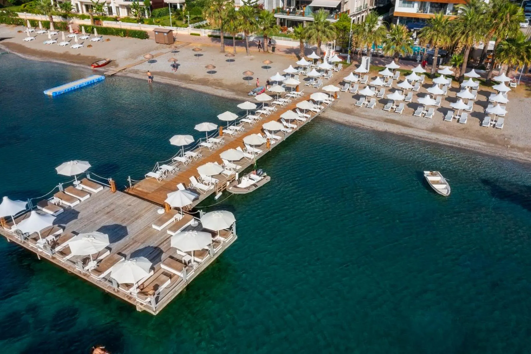 Beach in Cettia Beach Resort