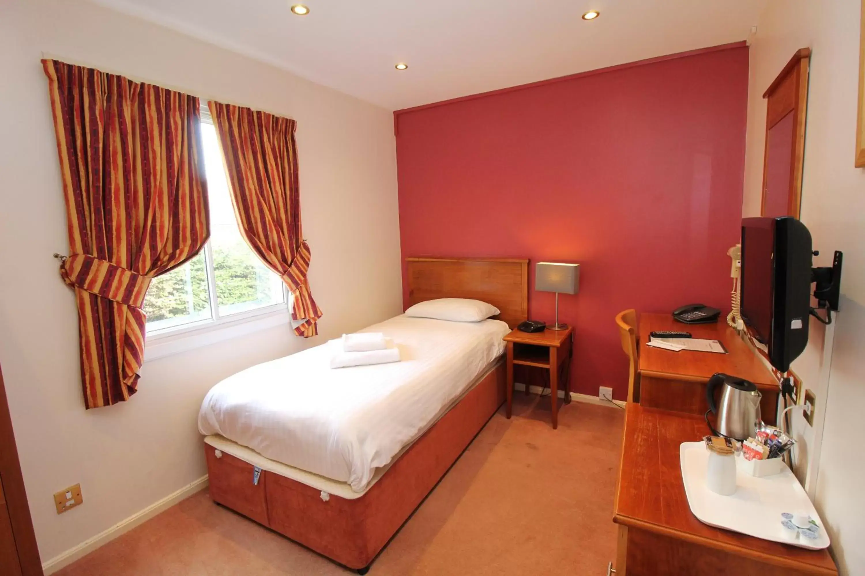 Single Room in The Conningbrook Hotel Single Room in The Conningbrook Hotel