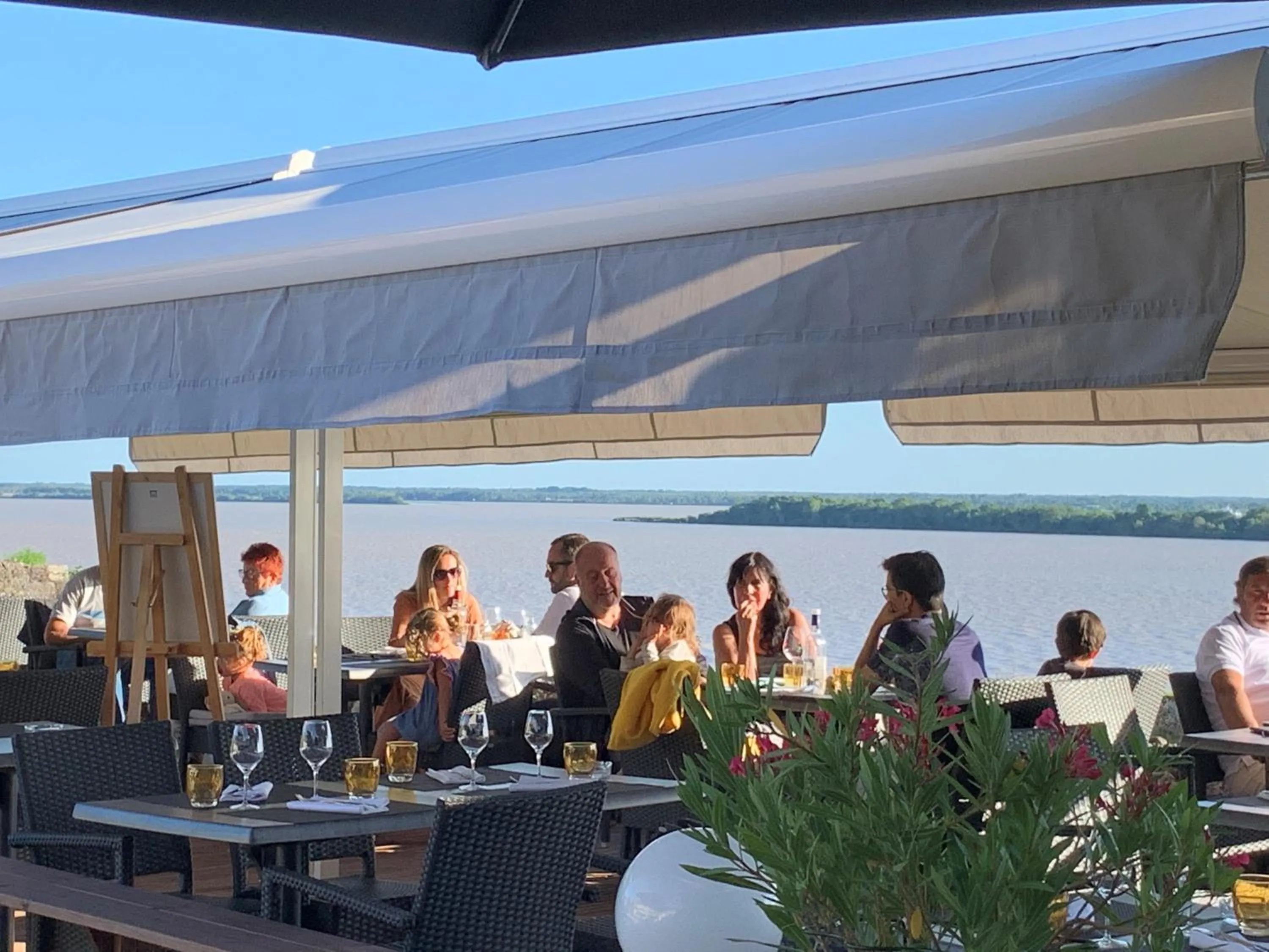 Restaurant/places to eat in Logis Hôtel Restaurant La Citadelle