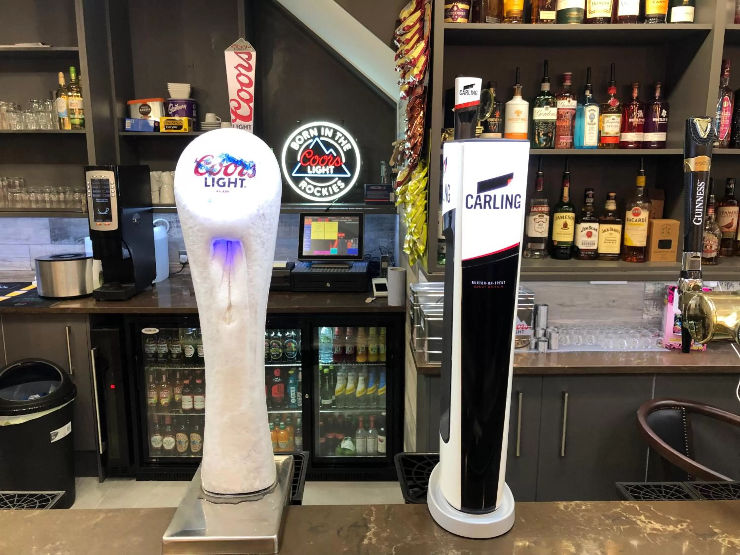 Lounge or bar in Halfway Hotel