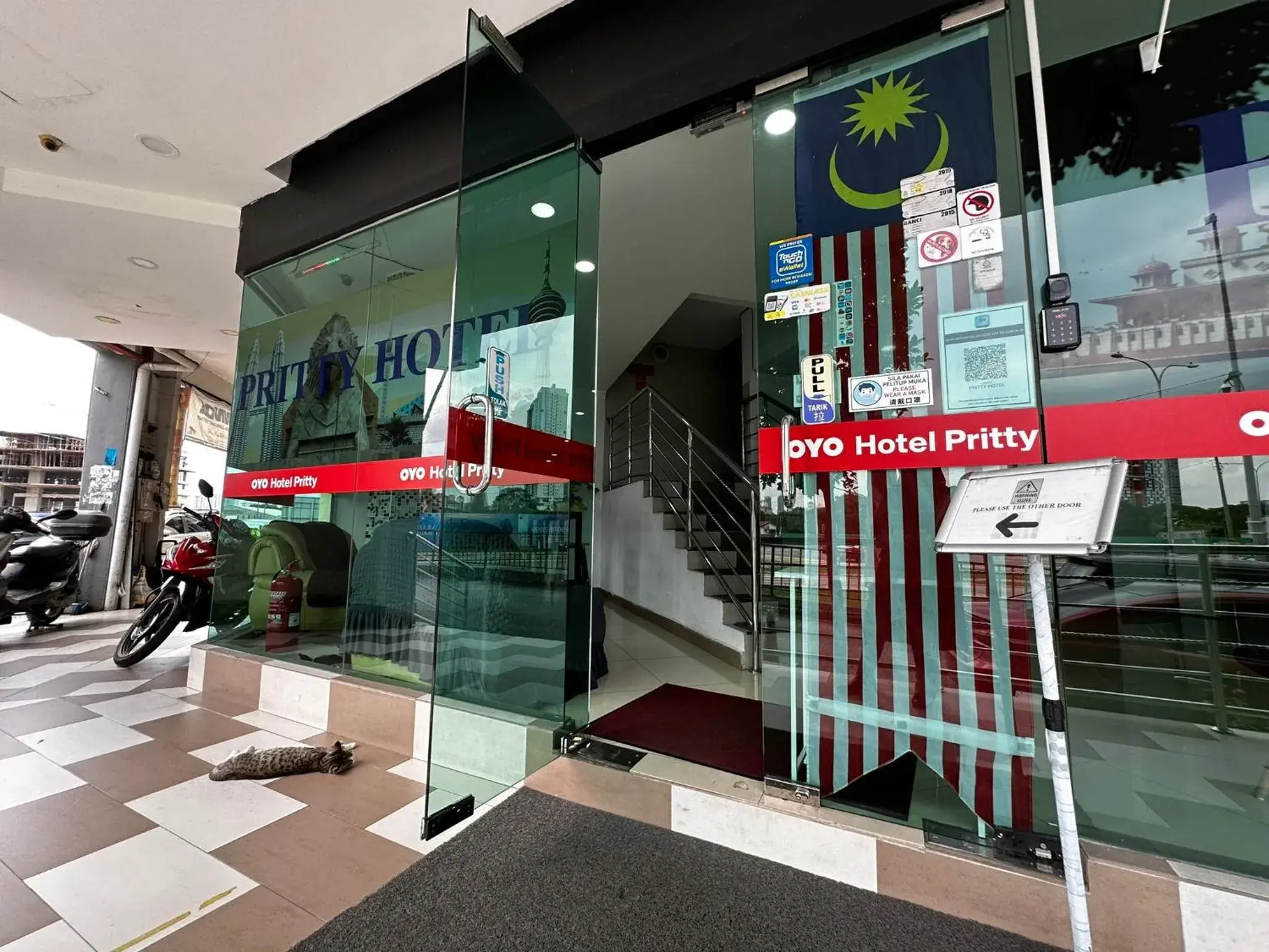 Facade/entrance in Hotel Pritty Facade/entrance in Hotel Pritty