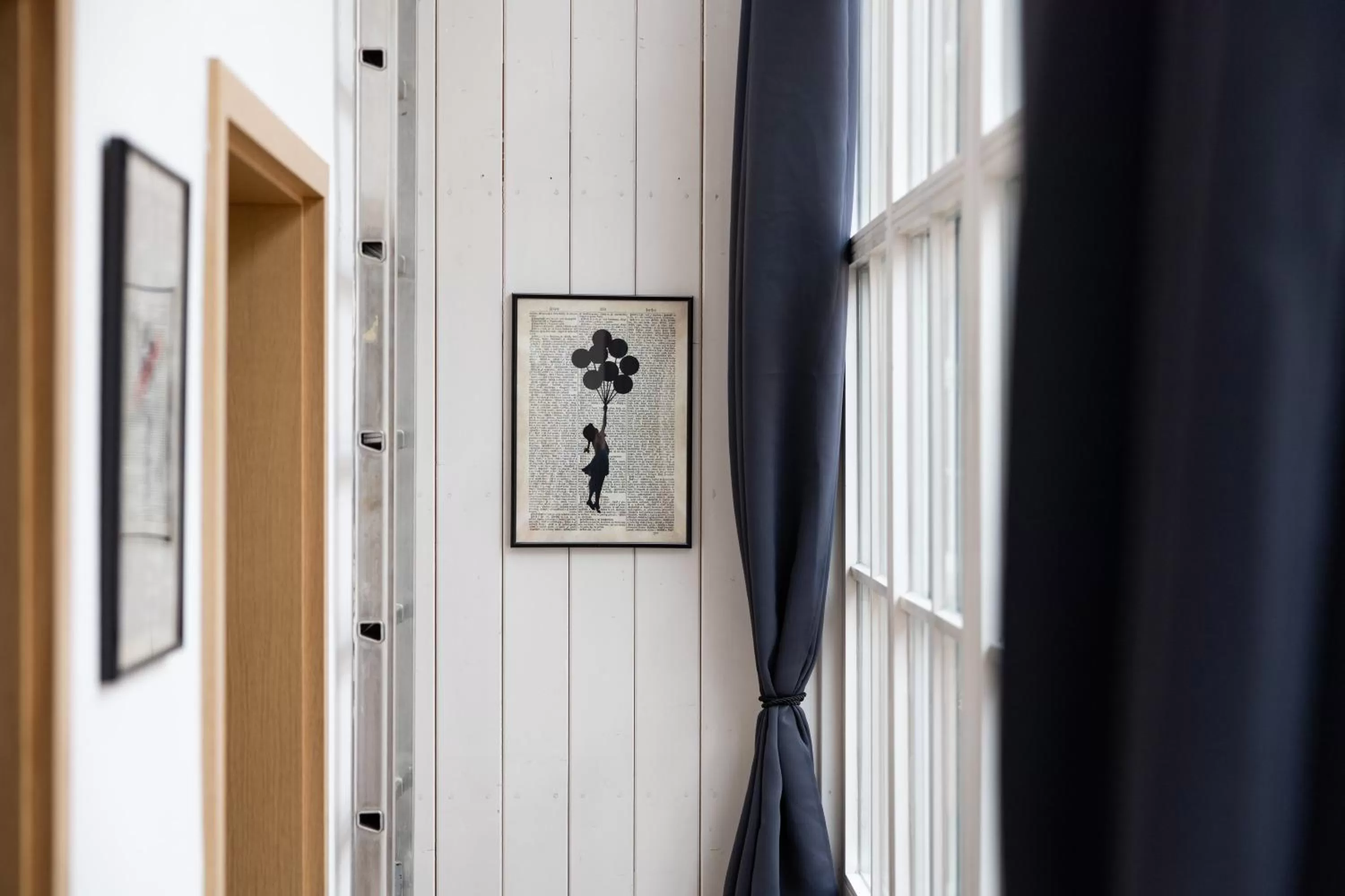 Facade/entrance in Ko-Living Space an der Oper - Street Art Design Apartments