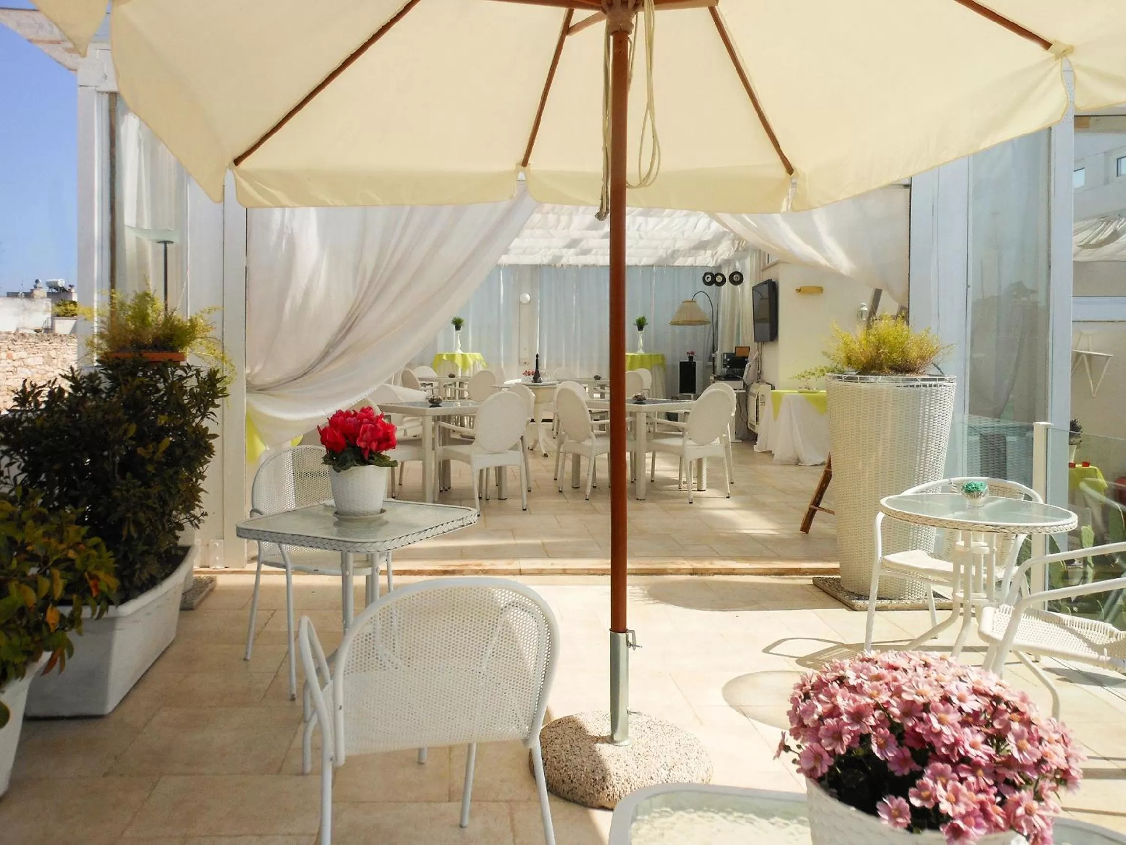 Balcony/Terrace, Restaurant/Places to Eat in Palazzo Antica Via Appia