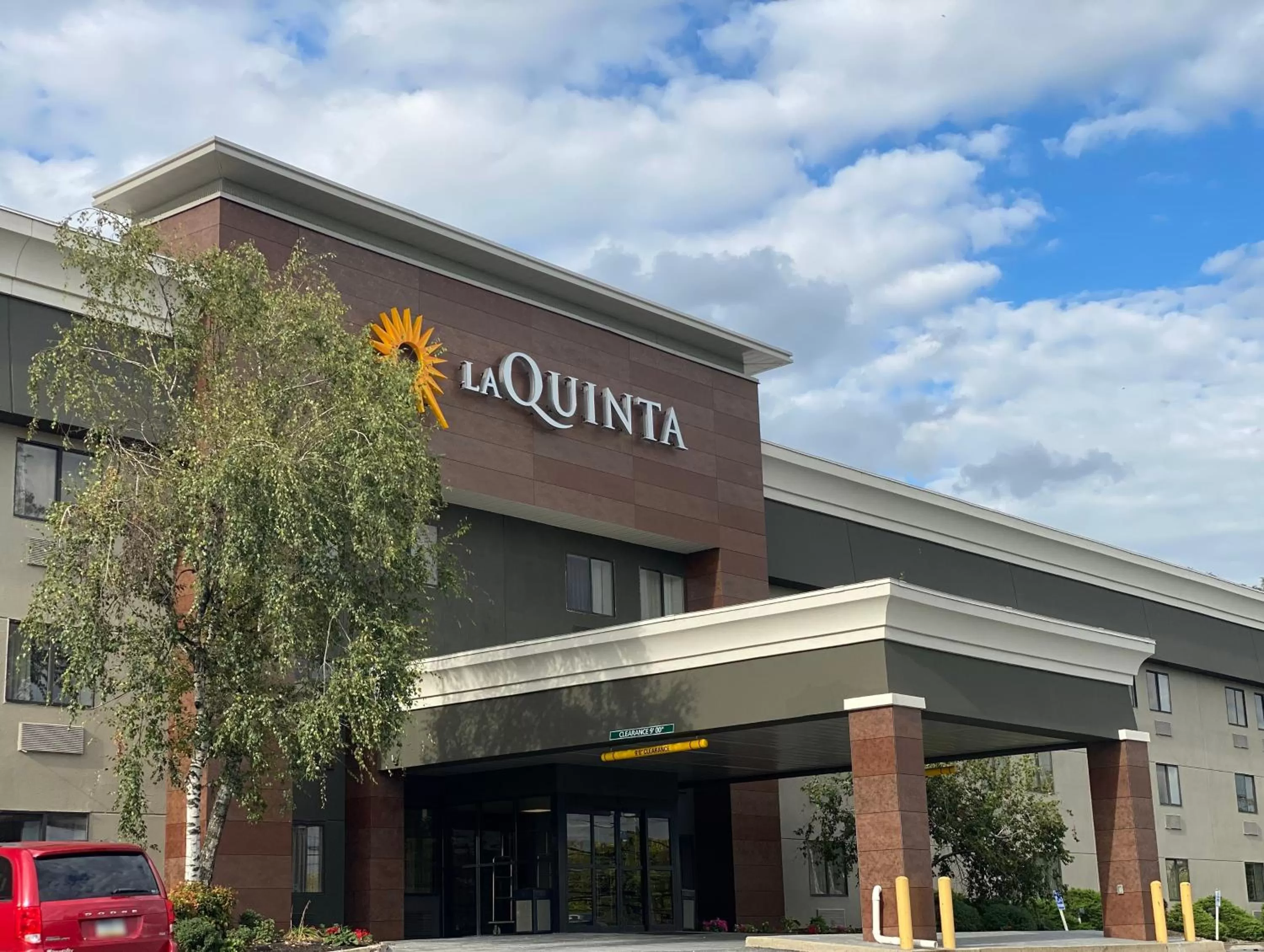 Property building in La Quinta by Wyndham Harrisburg Airport Hershey
