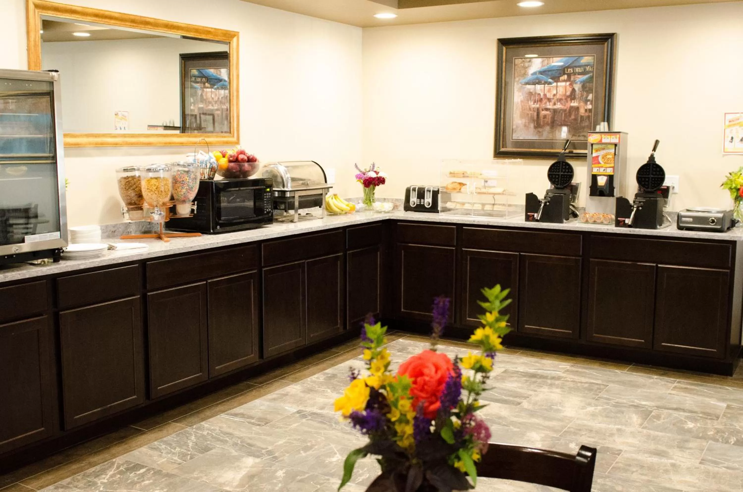 Food in Inn at Moses Lake