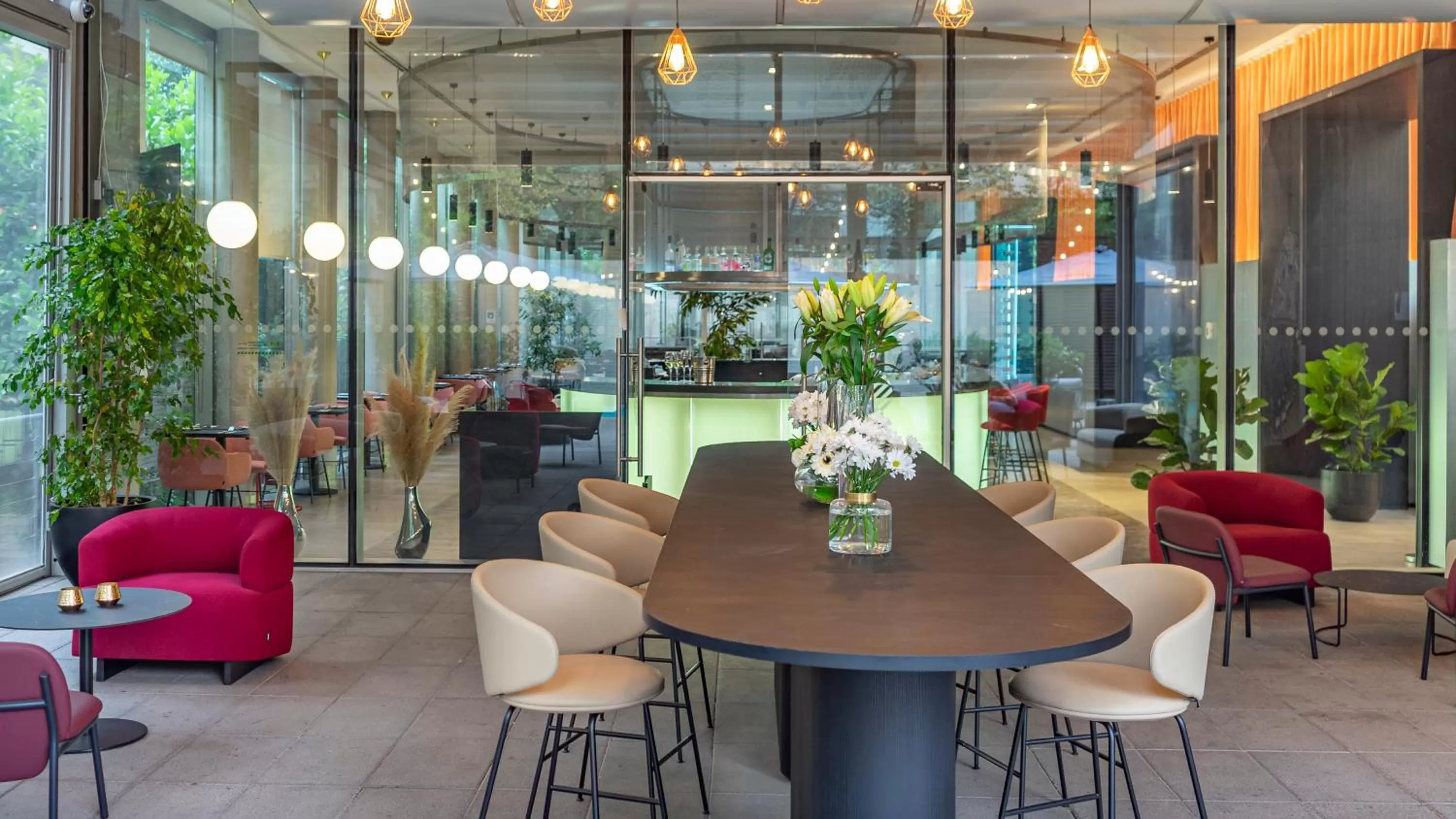 Restaurant/places to eat in Pullman Santiago Vitacura