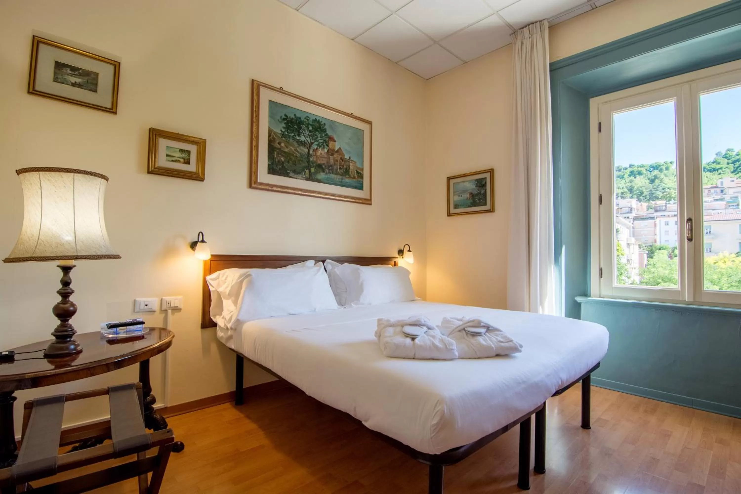 Photo of the whole room, Bed in Hotel della Vittoria