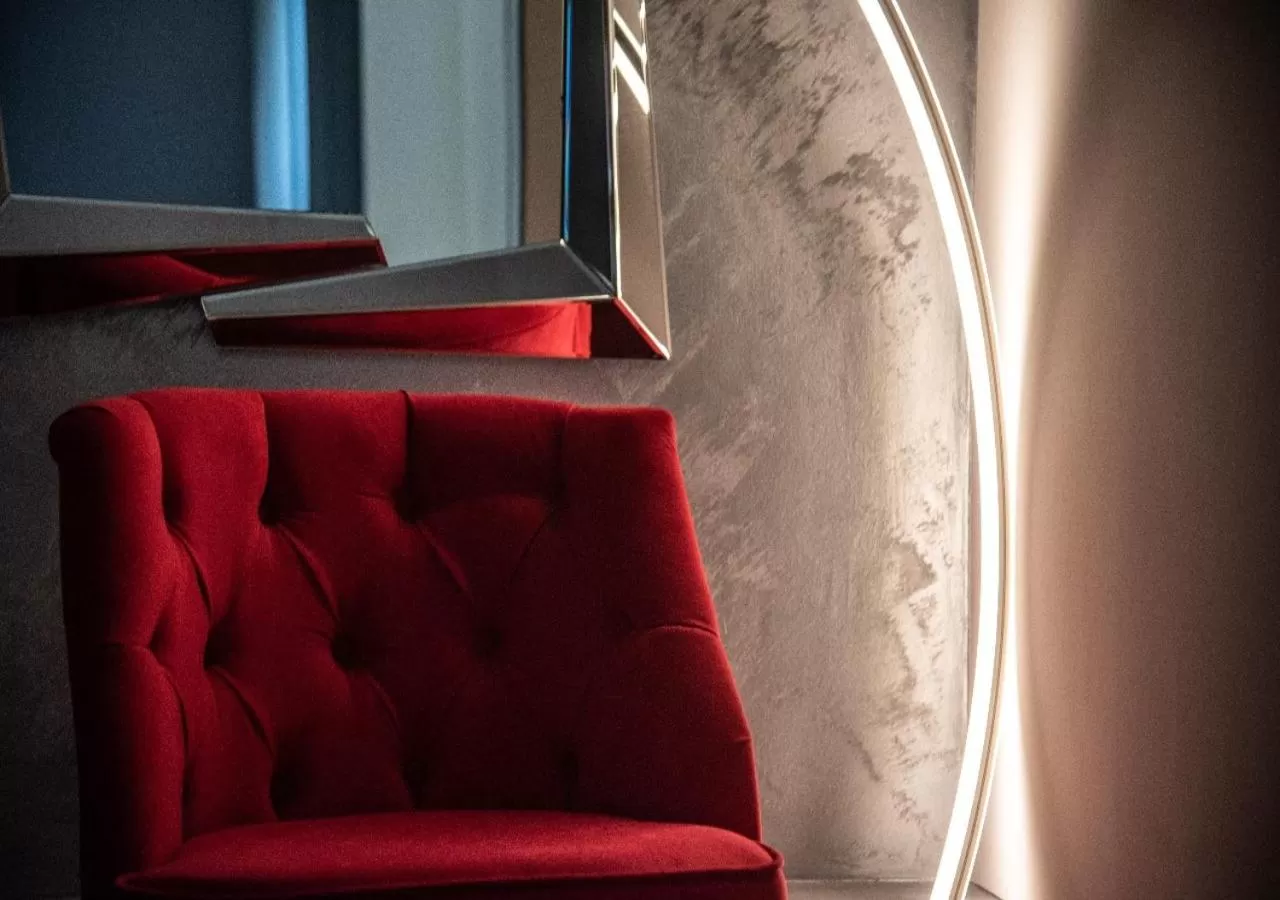 Decorative detail in Hotel Royal