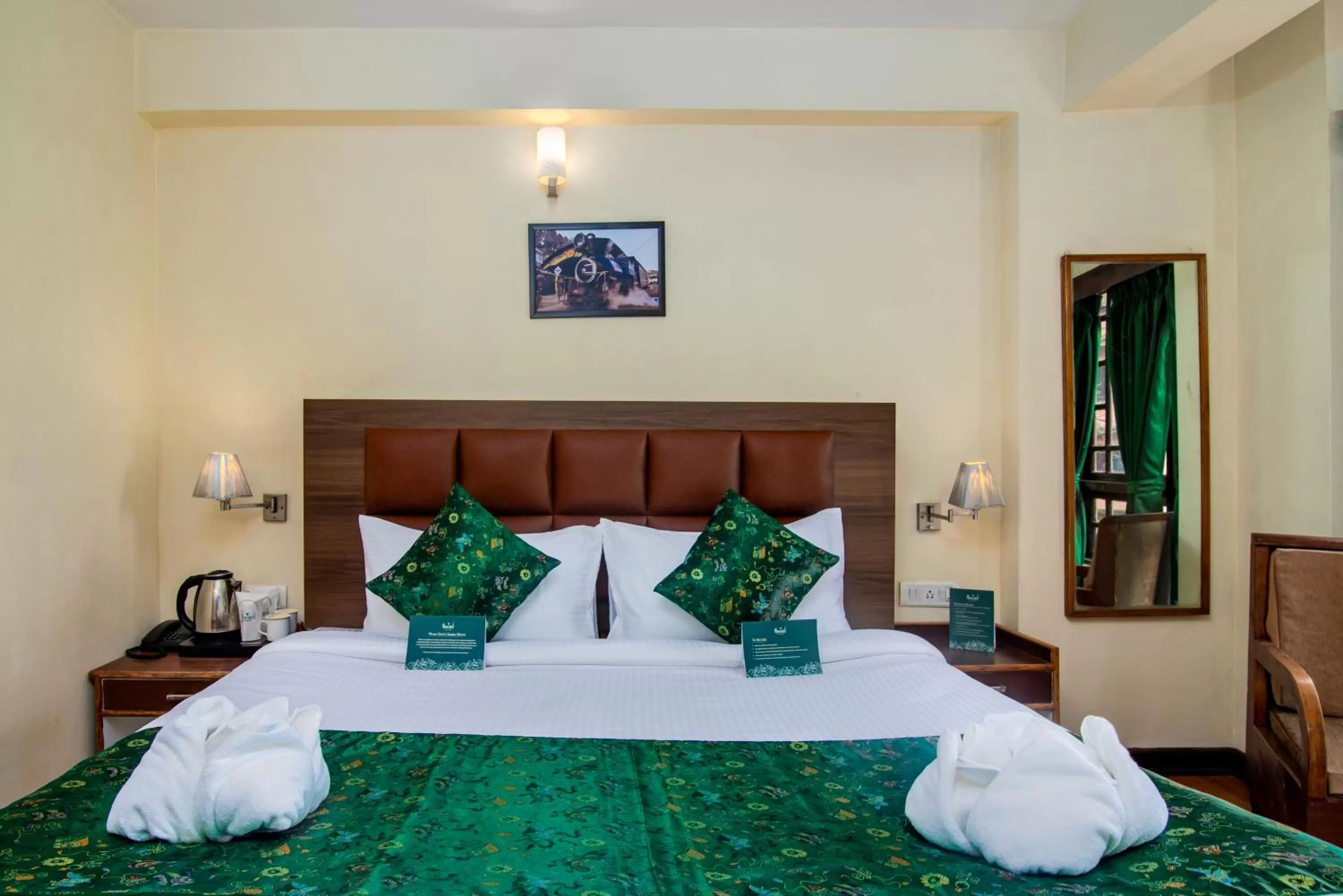 Bed in Muscatel BhumSang - 200 Mts from Mall Road