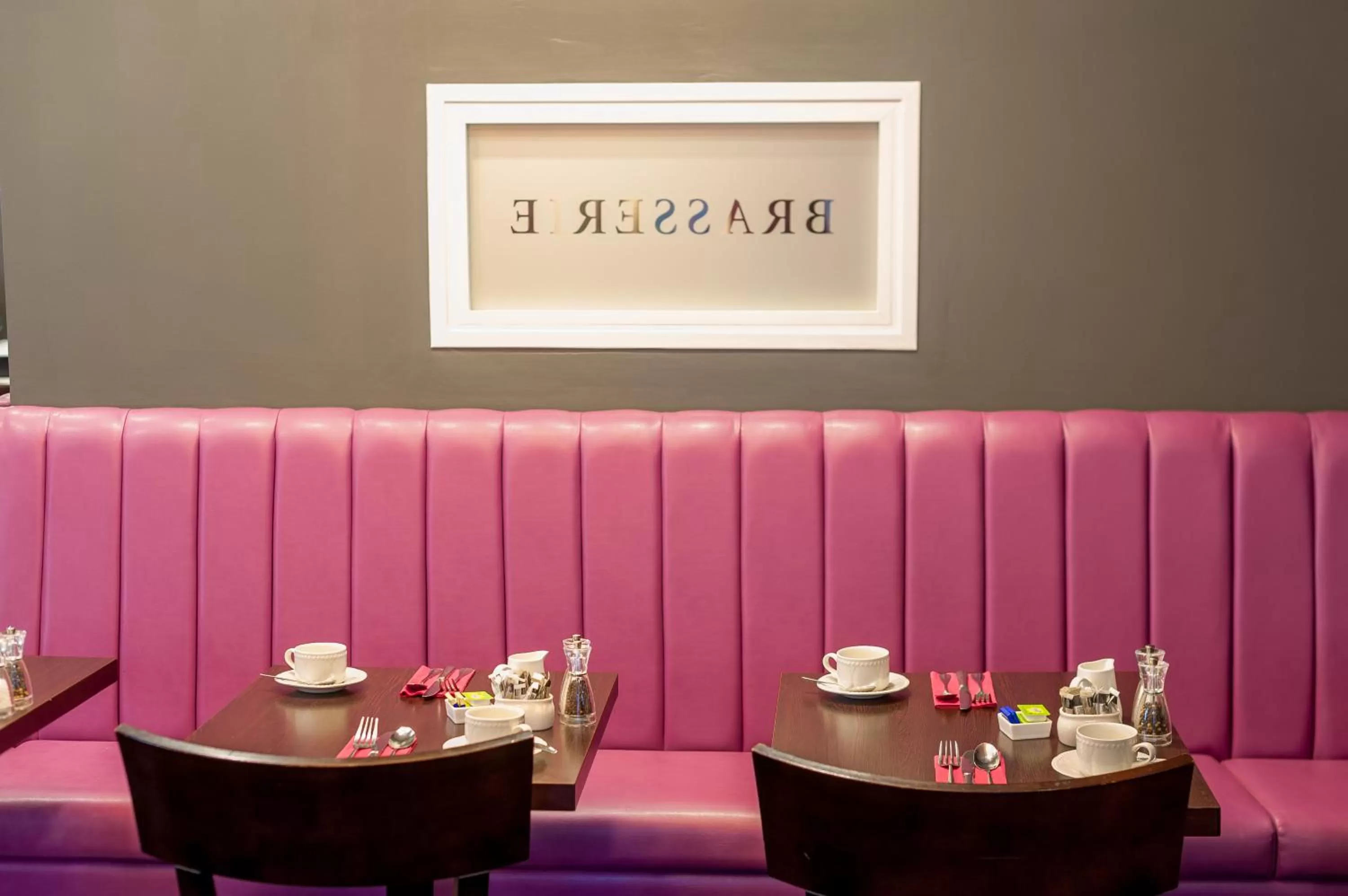 Restaurant/places to eat in Mercure Nottingham City Centre Hotel