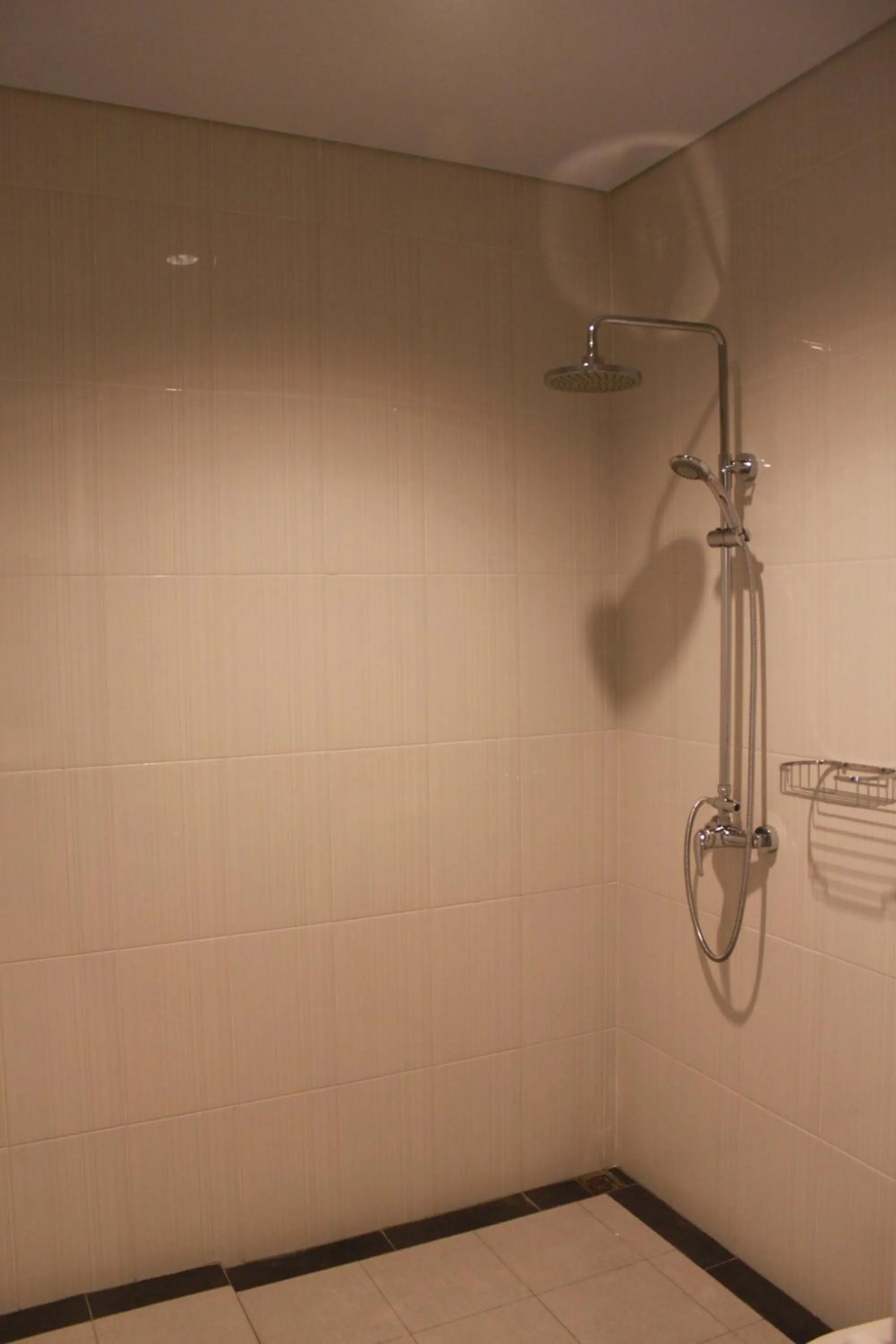 Bathroom in Gora Beach Inn