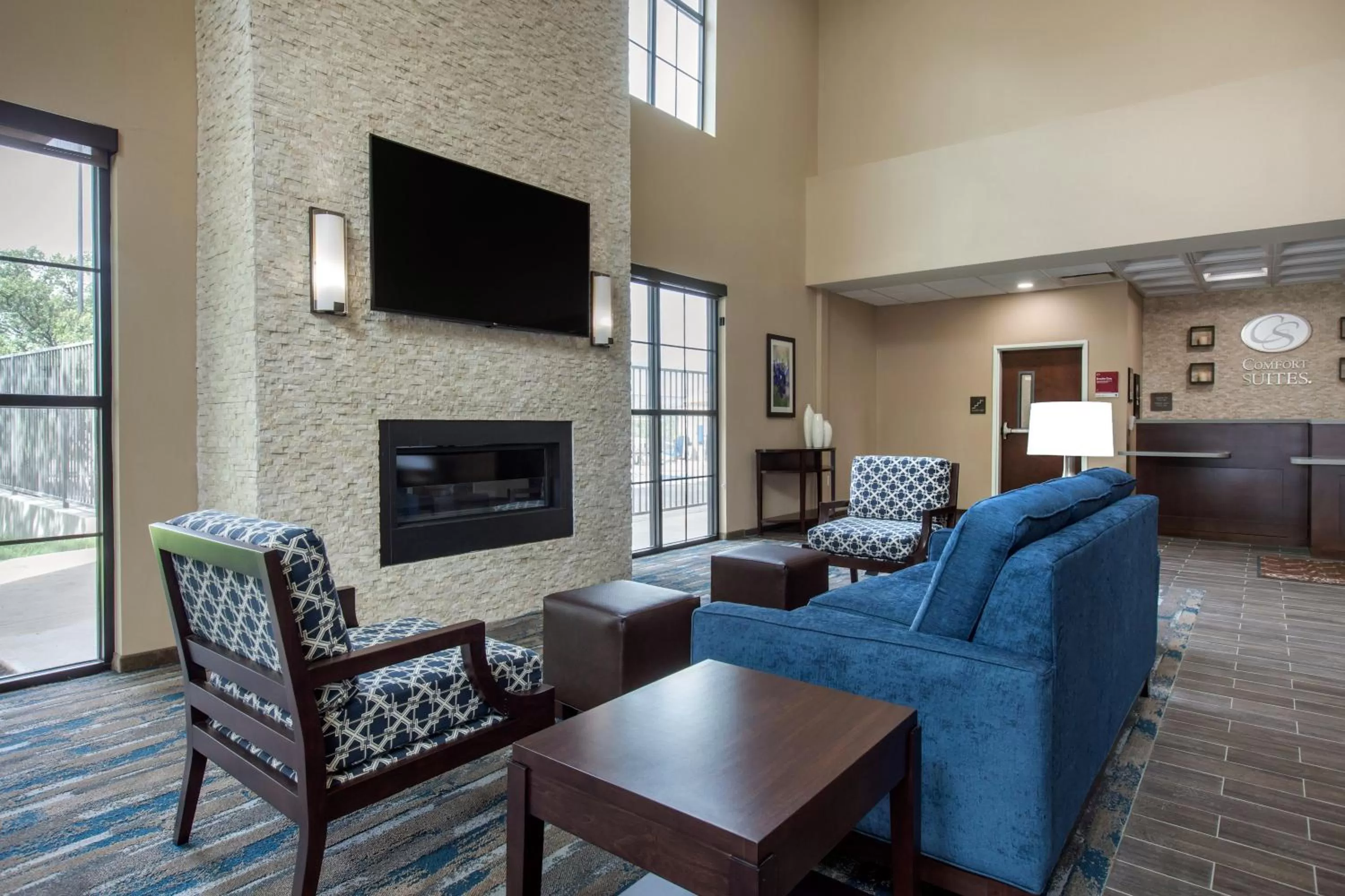 Lobby or reception in Comfort Suites - South Austin