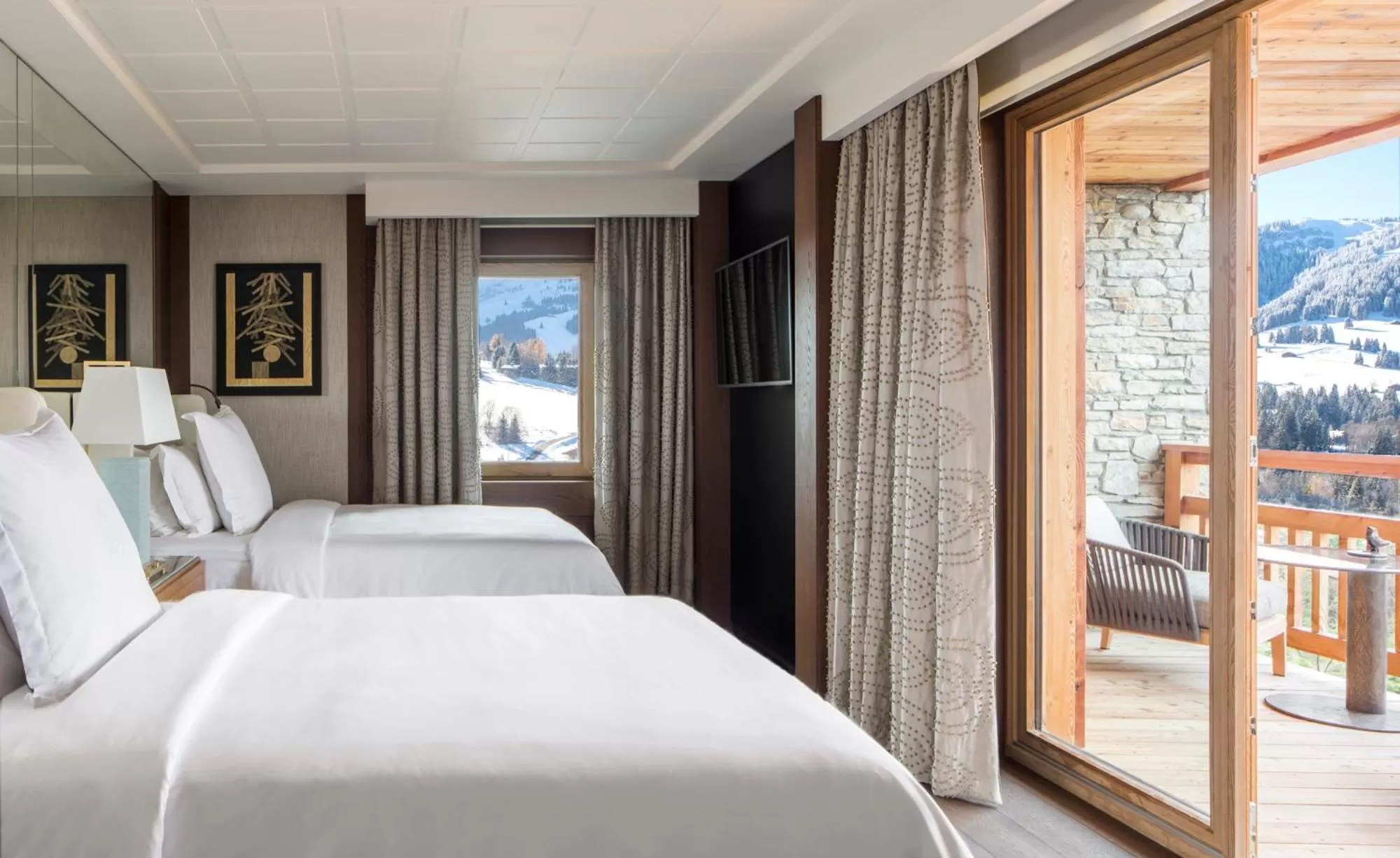 Bedroom, Bed in Four Seasons Resort Megève