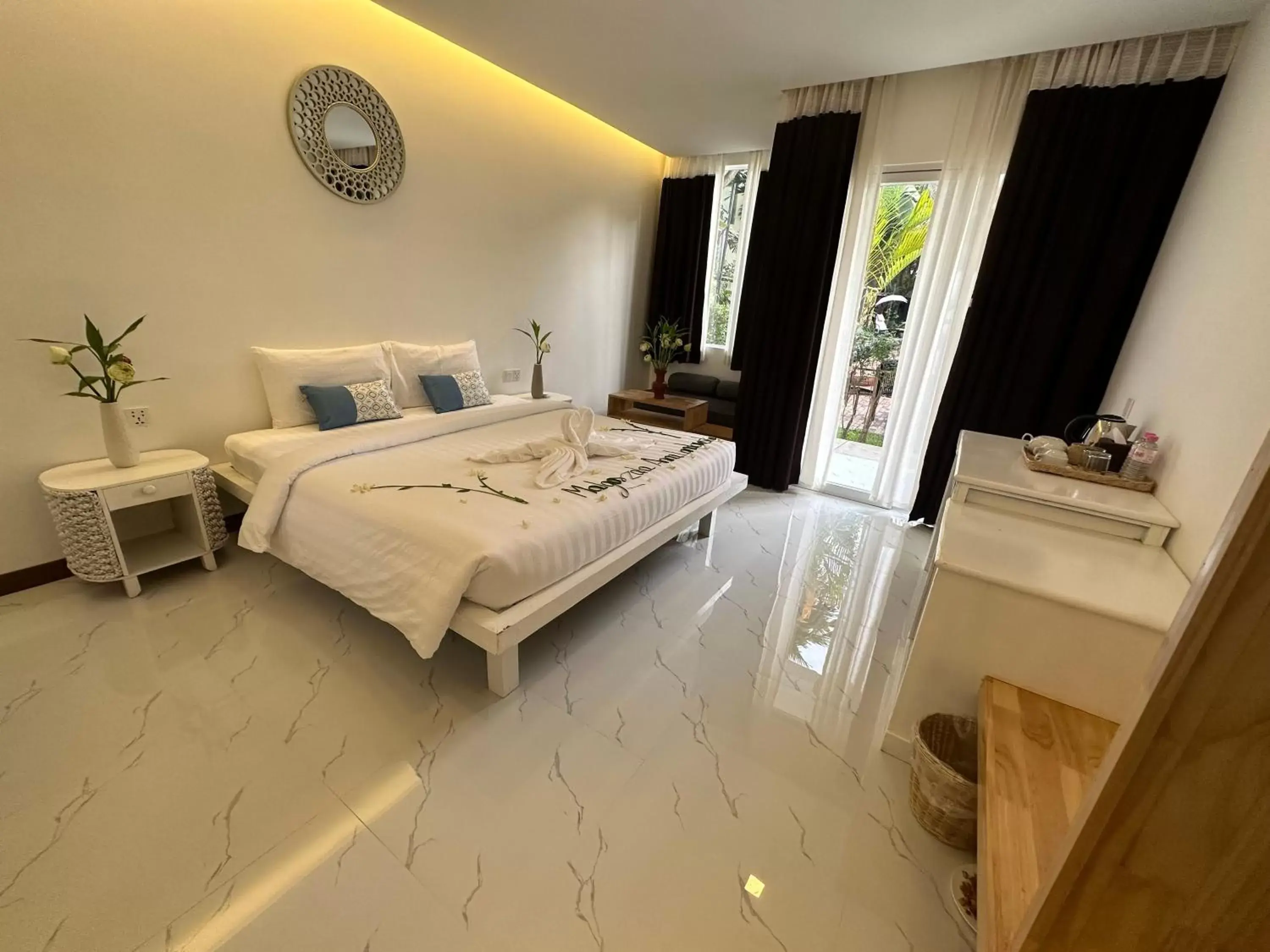 Studio Double With Terrace Pool Access - Free Pick Up in Home Indochine D'angkor Hotel Studio Double With Terrace Pool Access - Free Pick Up in Home Indochine D'angkor Hotel