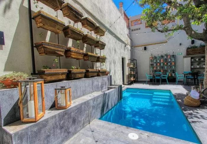 Swimming pool in Antigua Trece Hotel Fusión & SPA
