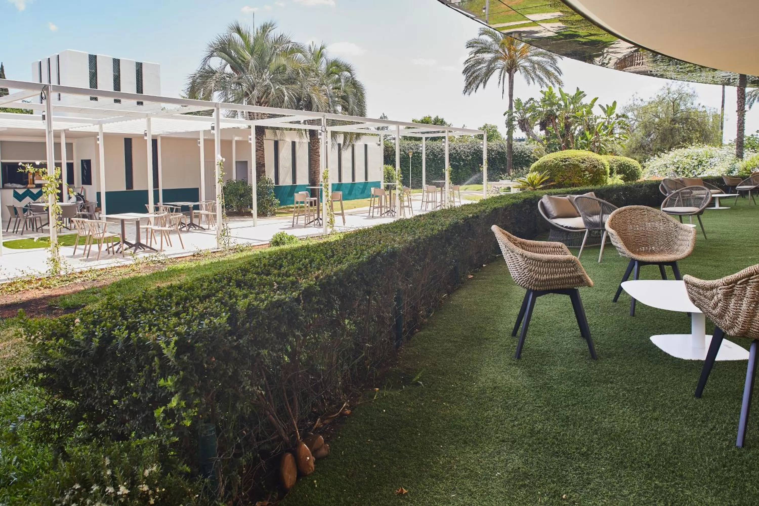 Restaurant/places to eat in Silken Al-Andalus Palace