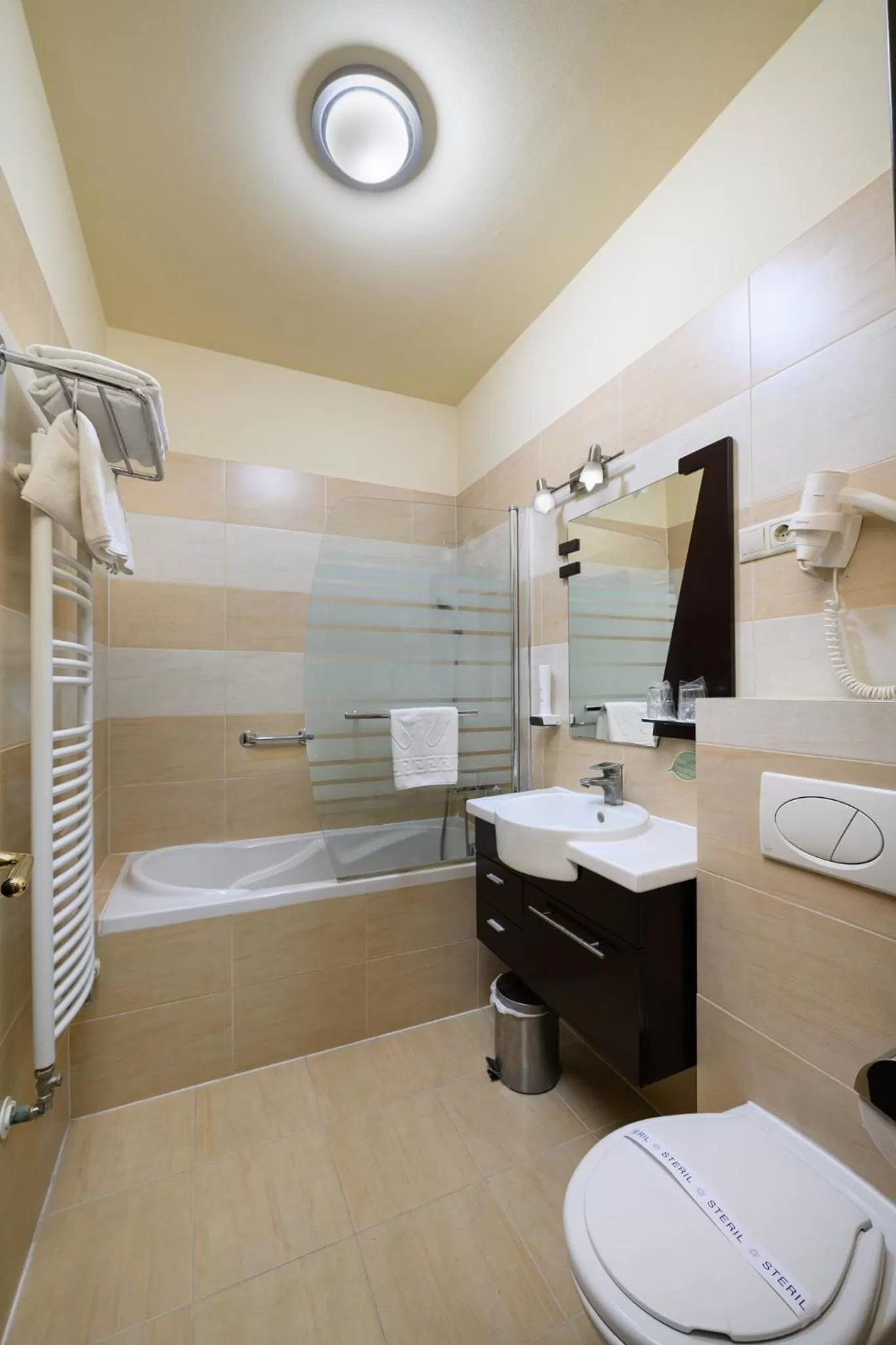 Bathroom in Hotel Aurum