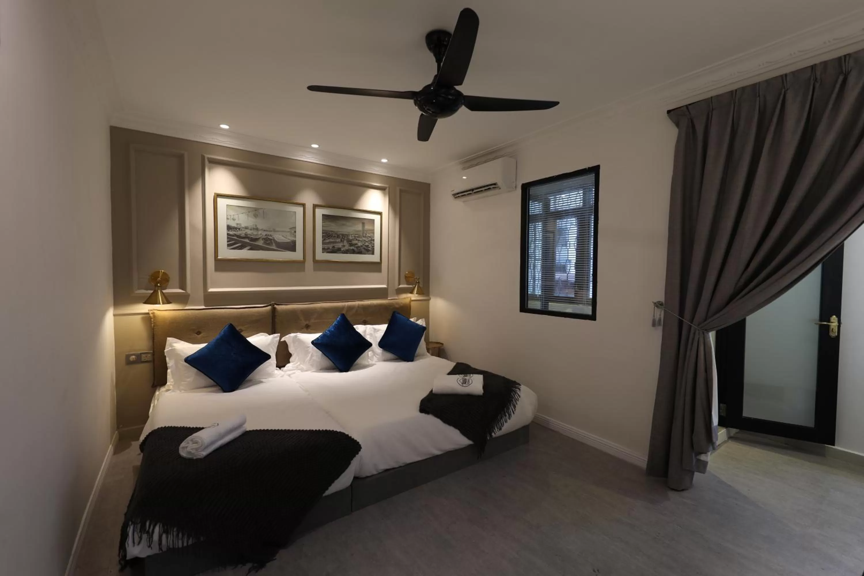 Bed in Manhattan Residence