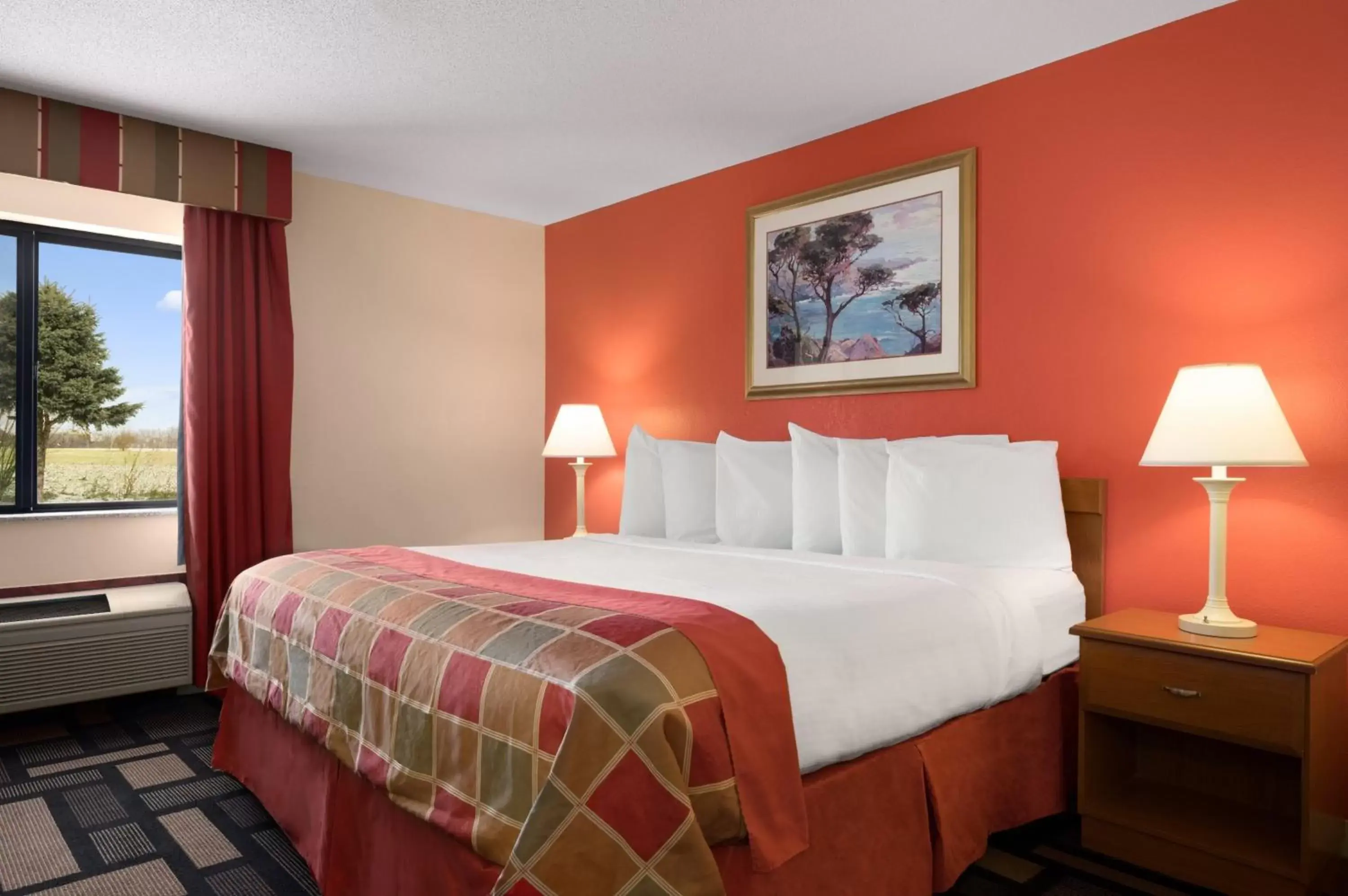 Deluxe King Suite - Non-Smoking in Baymont by Wyndham Springfield IL Deluxe King Suite - Non-Smoking in Baymont by Wyndham Springfield IL