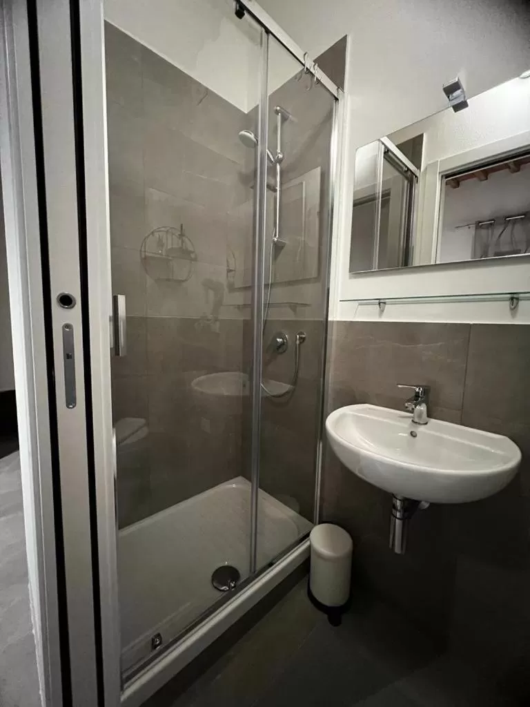 Bathroom in Casa Carducci 33