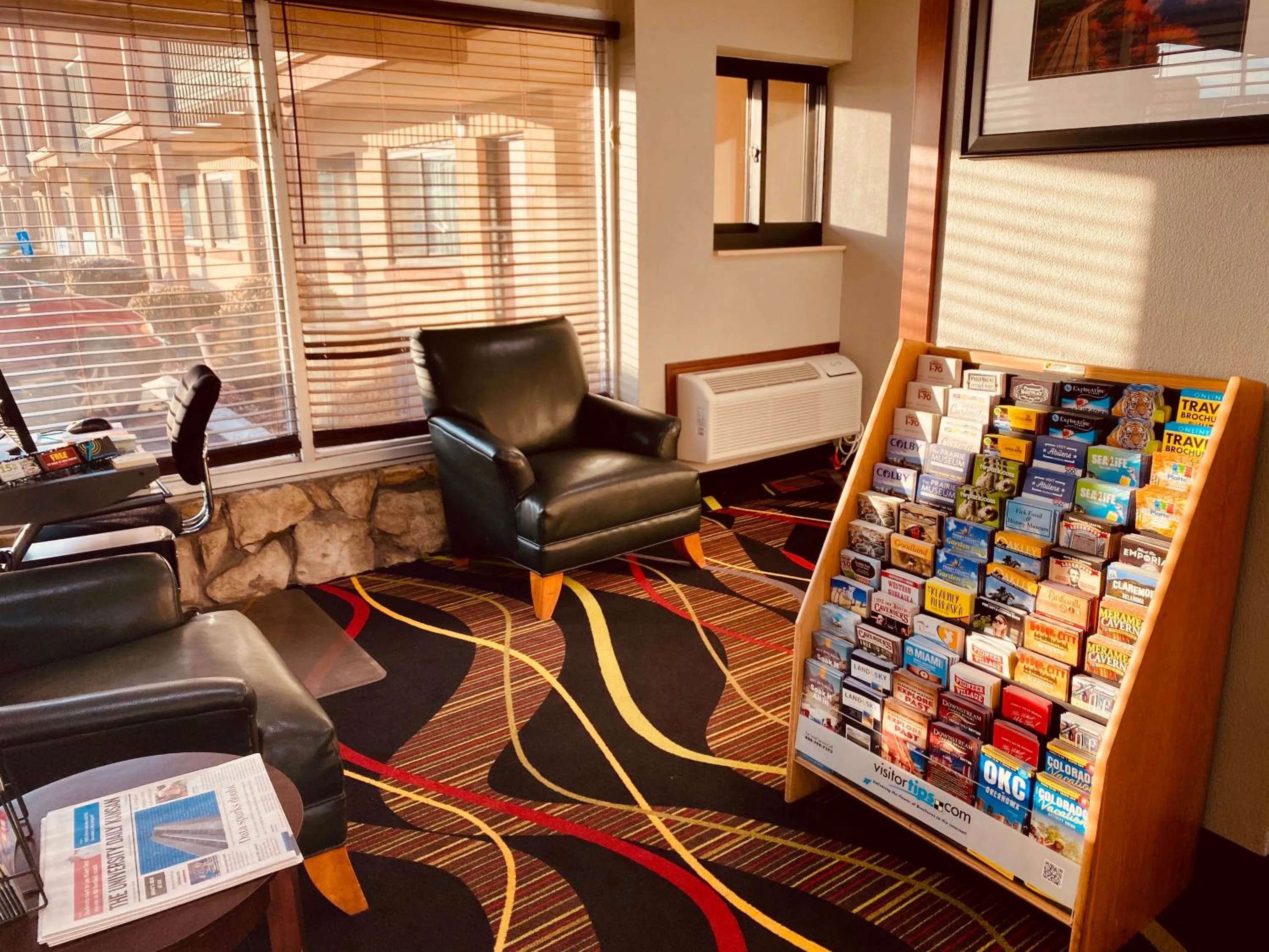 Lobby or reception in Super 8 by Wyndham Lawrence KU