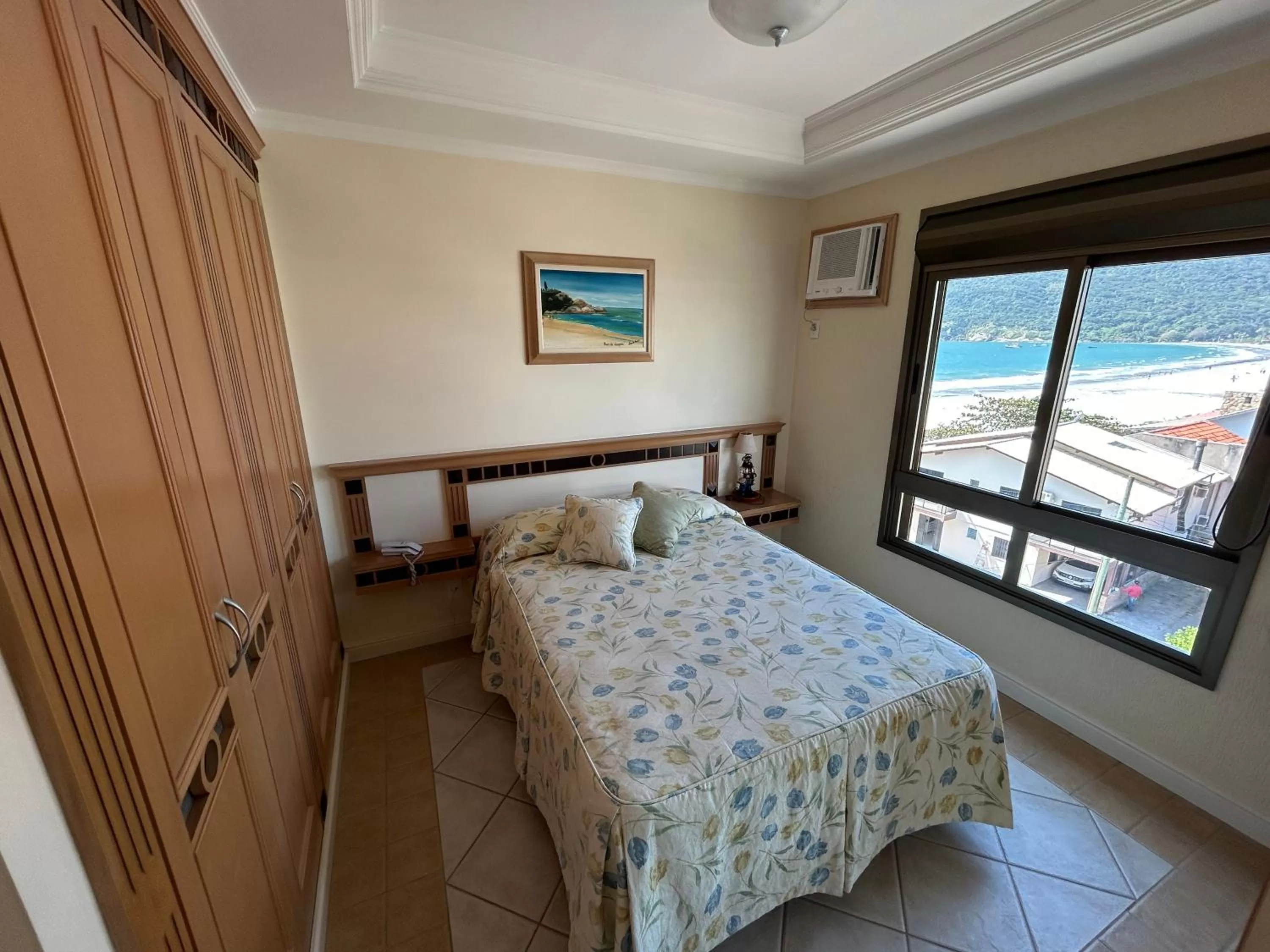 Bed in Golfinhos Apart Hotel