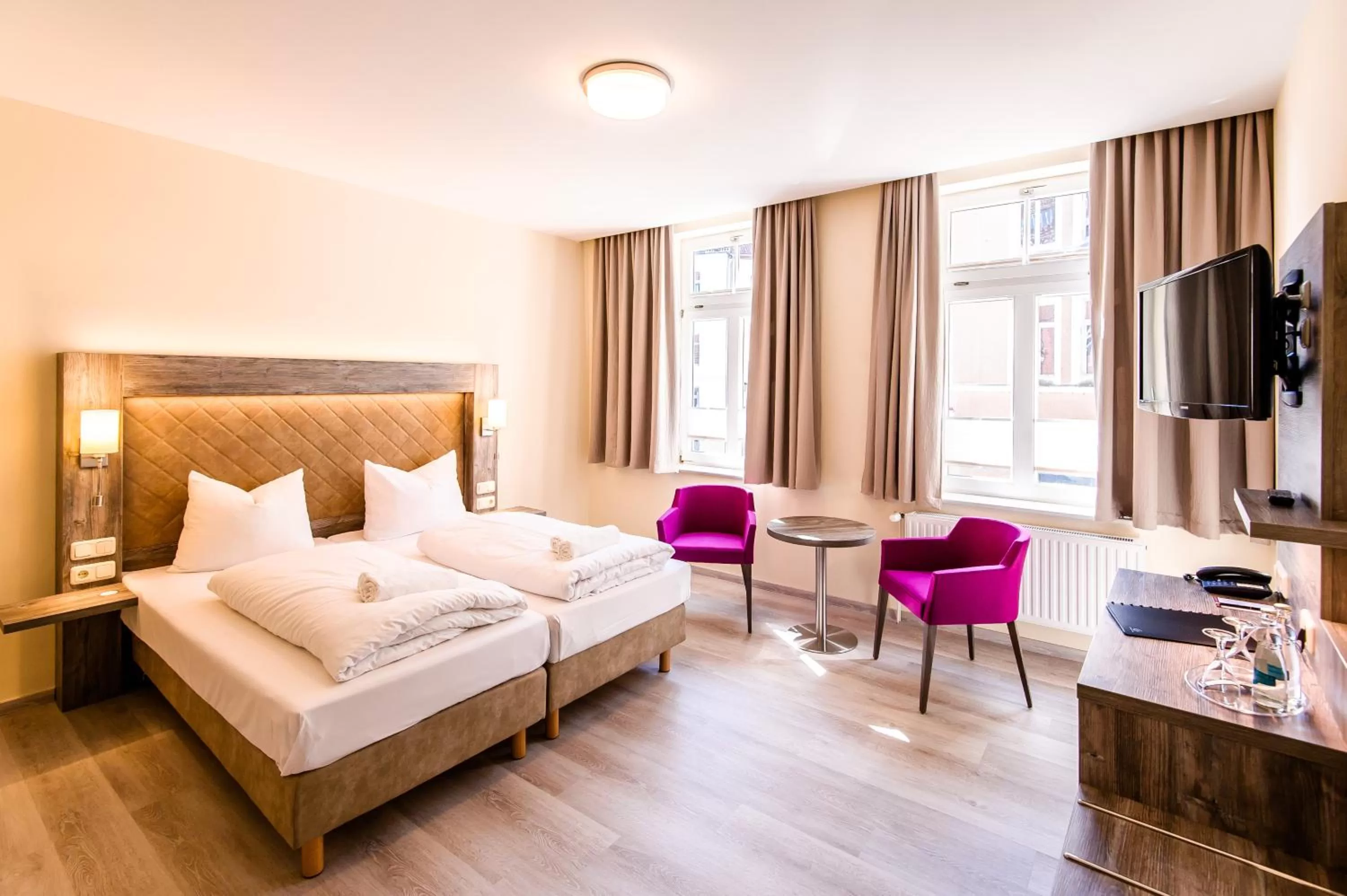 Photo of the whole room, Bed in Hotel Am Alten Hafen