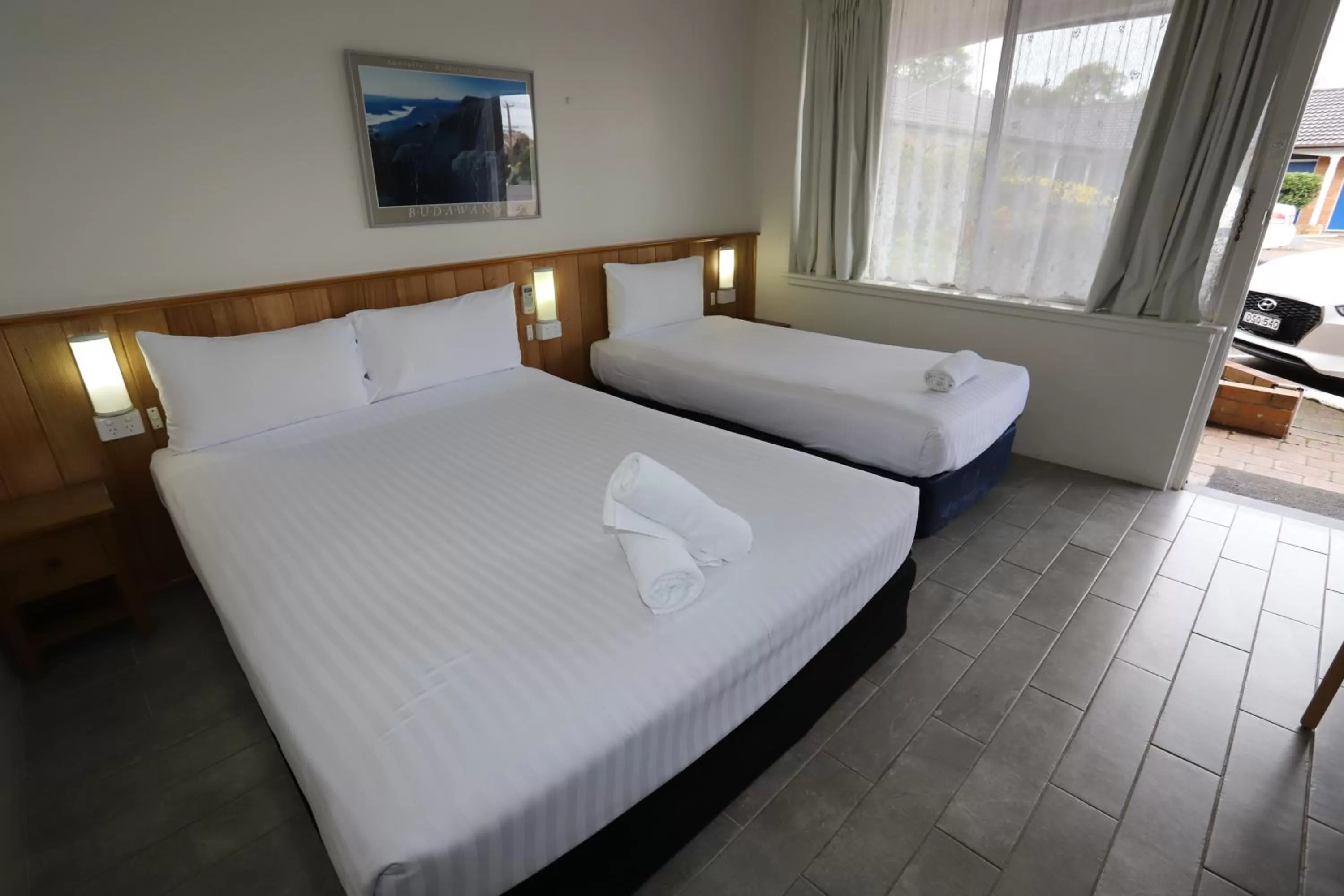 Bed in Reign Inn Newcastle