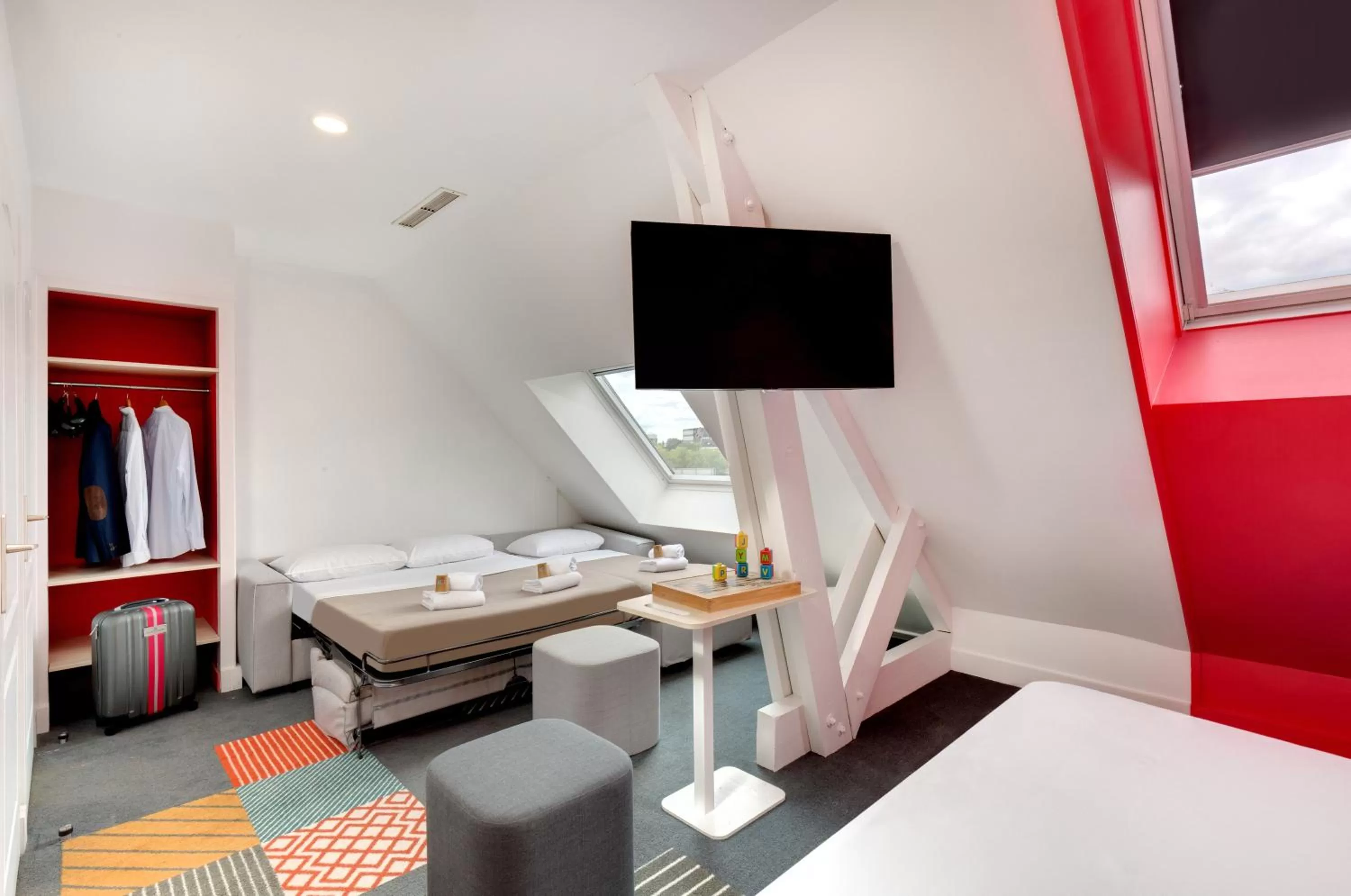 Standard Double Room with Sofa Bed - single occupancy in Hôtel ibis Styles Auxerre Nord