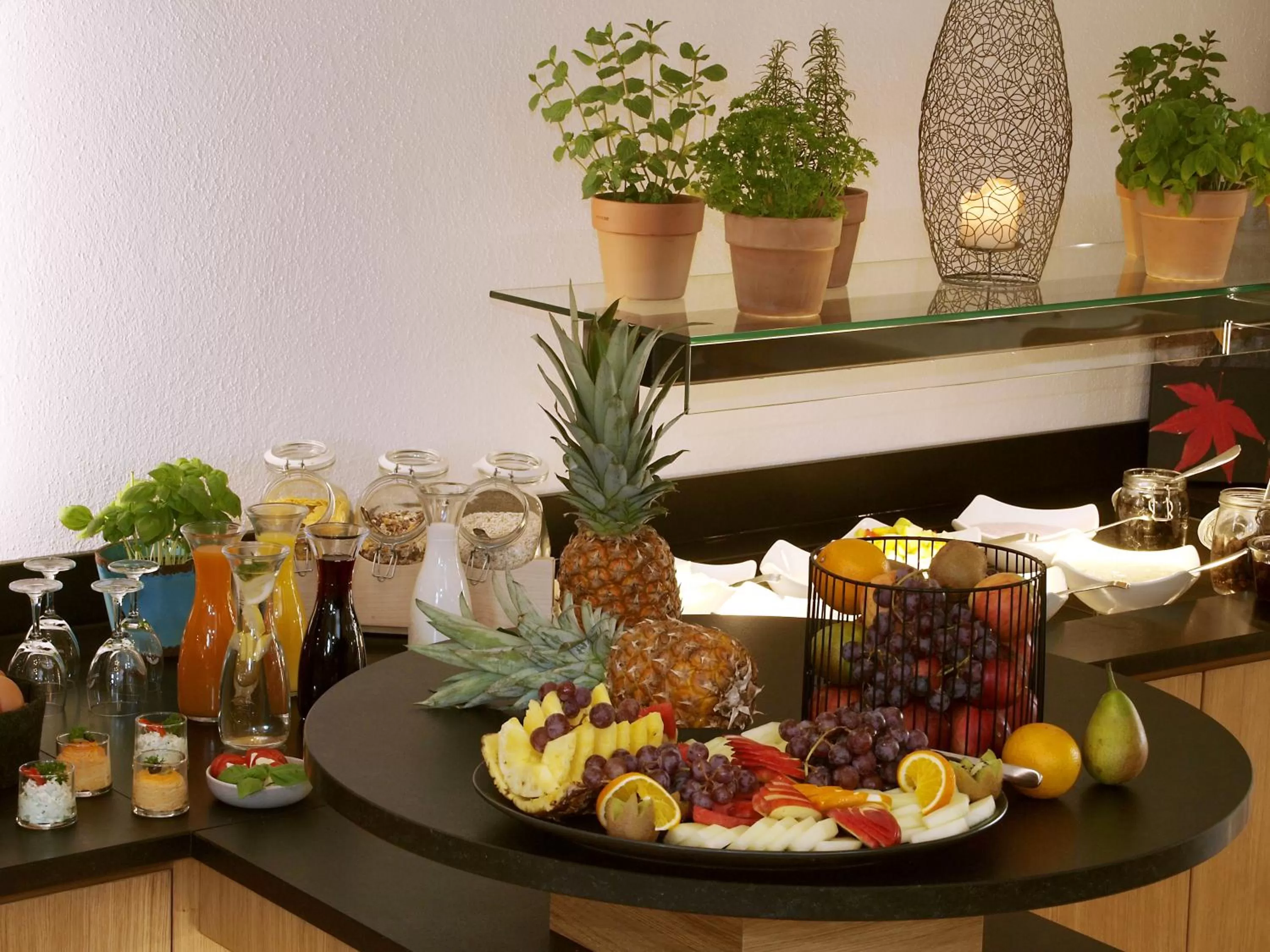 Food and drinks in Hotel Restaurant Zum Goldenen Anker mit Hallenbad