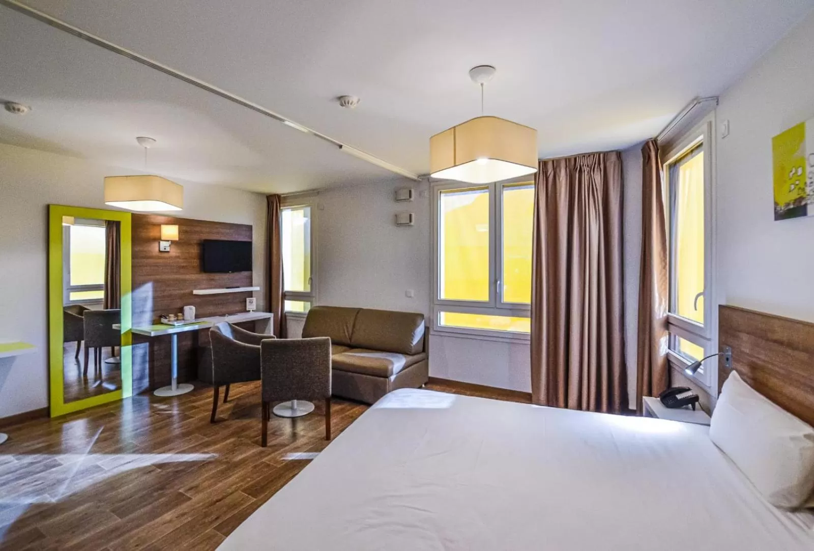 Photo of the whole room in The Originals Résidence, Grenoble Université