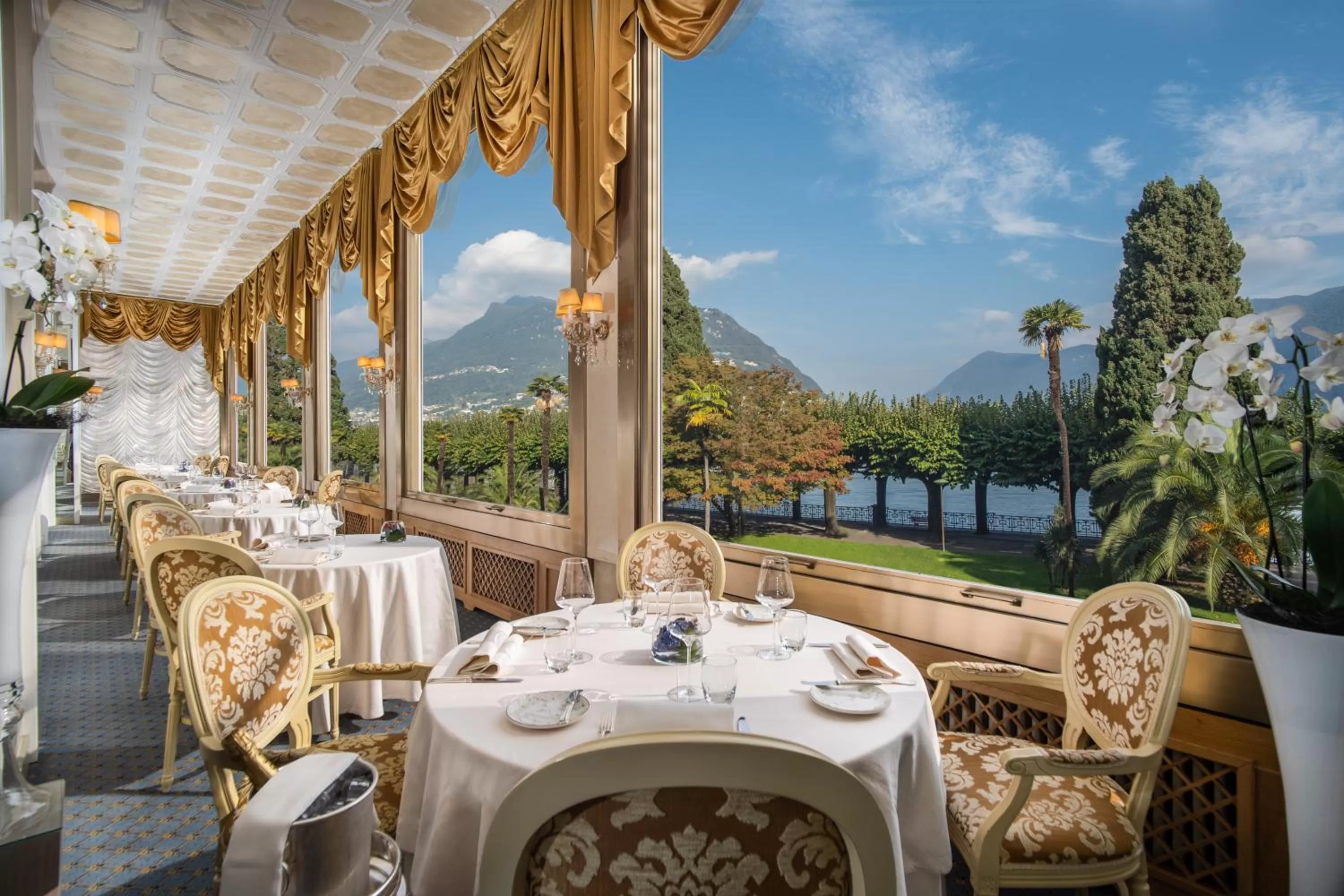 Restaurant/places to eat in Hotel Splendide Royal