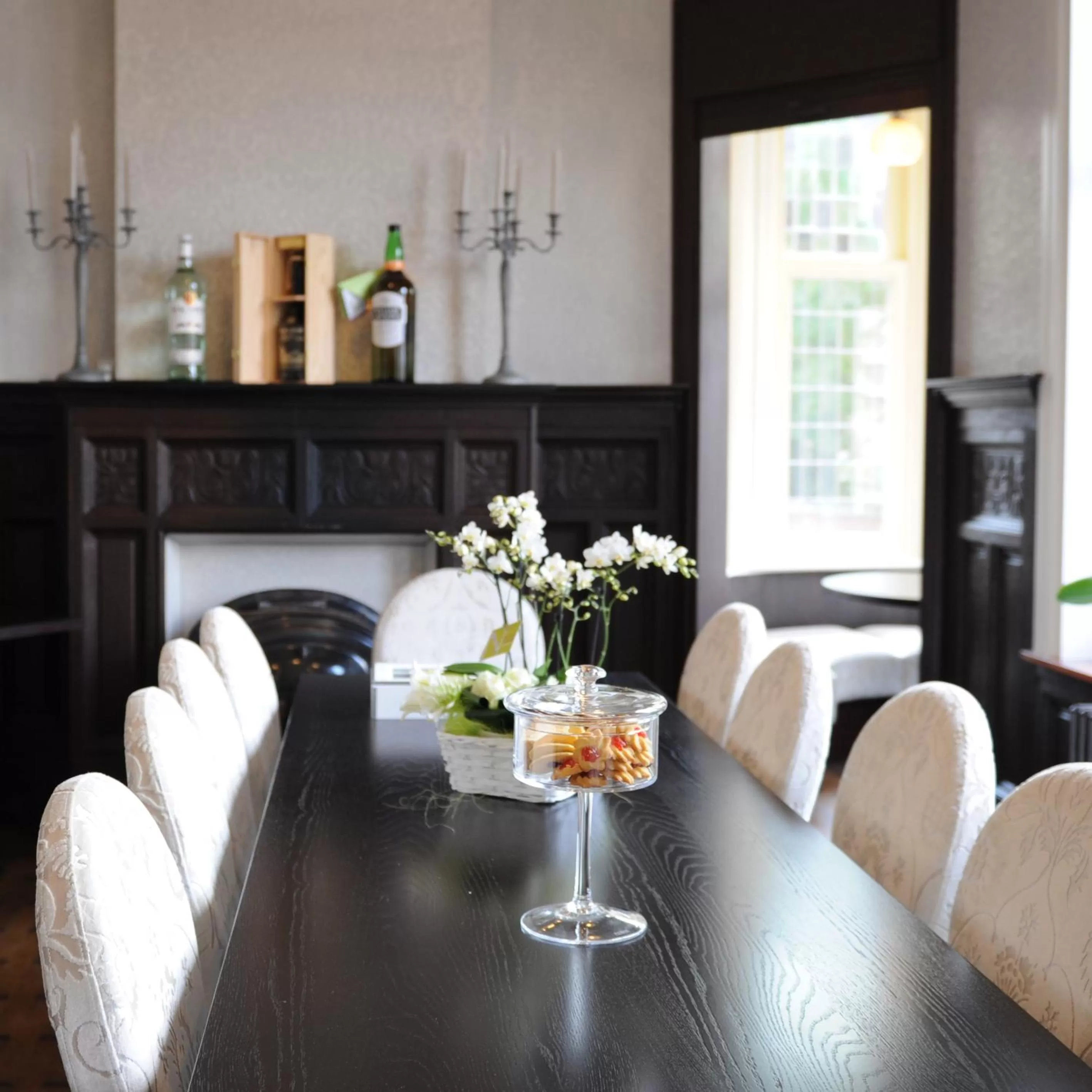 Restaurant/places to eat, Dining Area in Charmehotel Villa Saporis