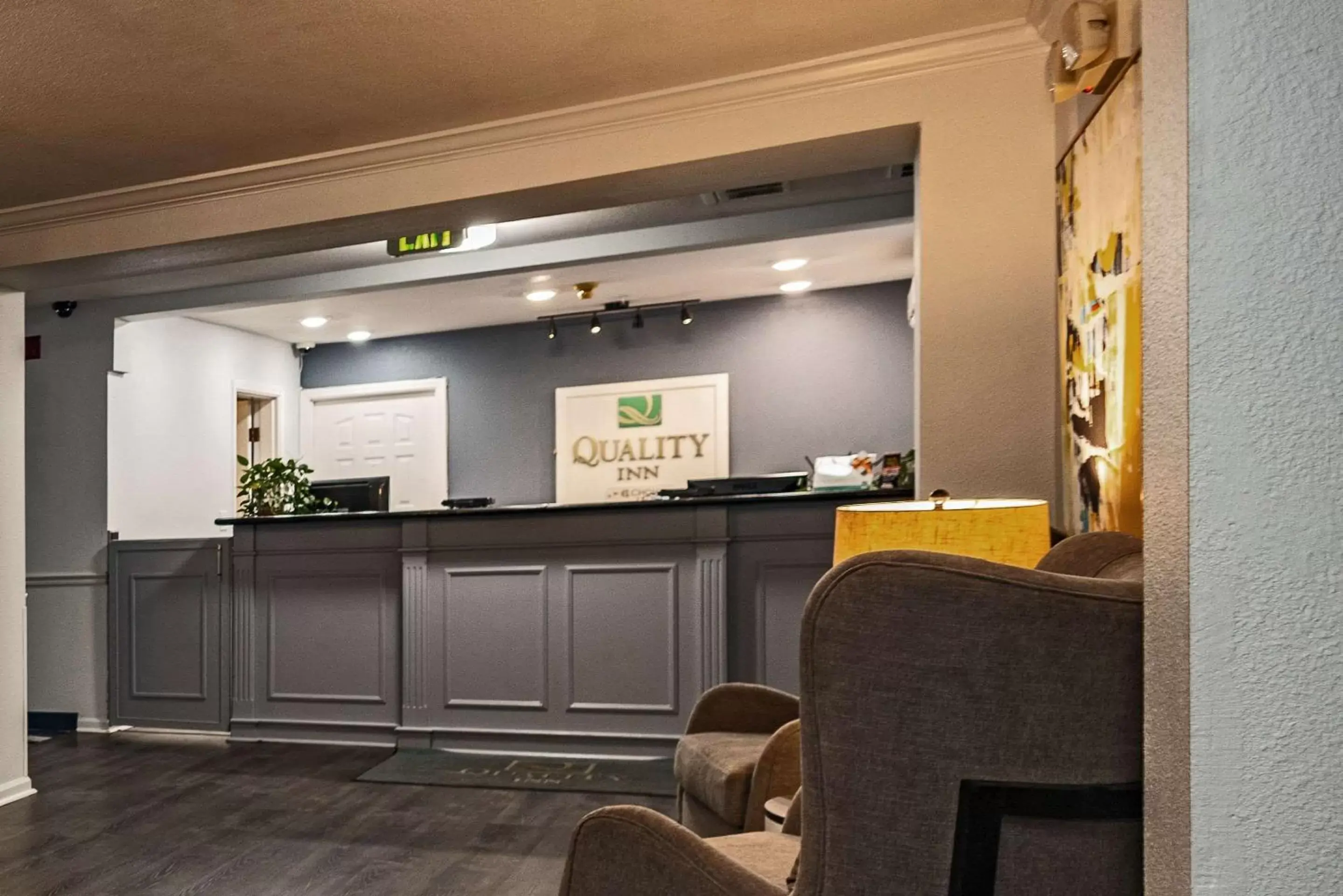 Quality Inn & Suites Tulare Quality Inn & Suites Tulare