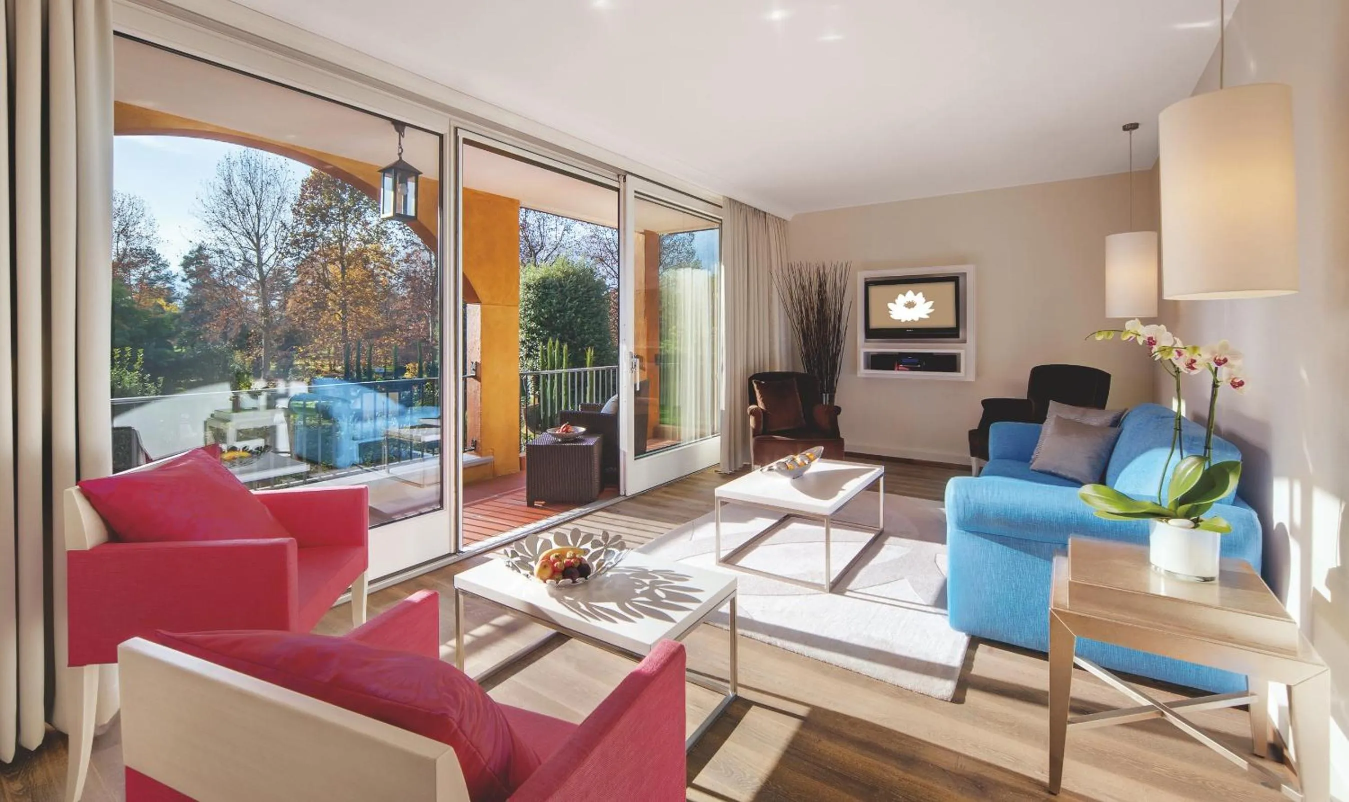 Photo of the whole room in Giardino Ascona